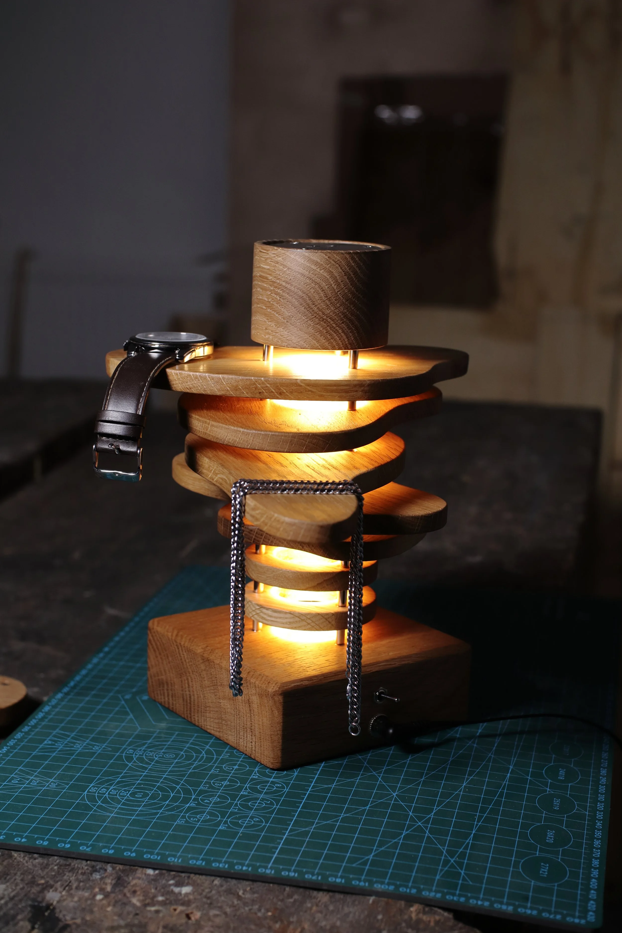 Prototype in oak00000069.JPG