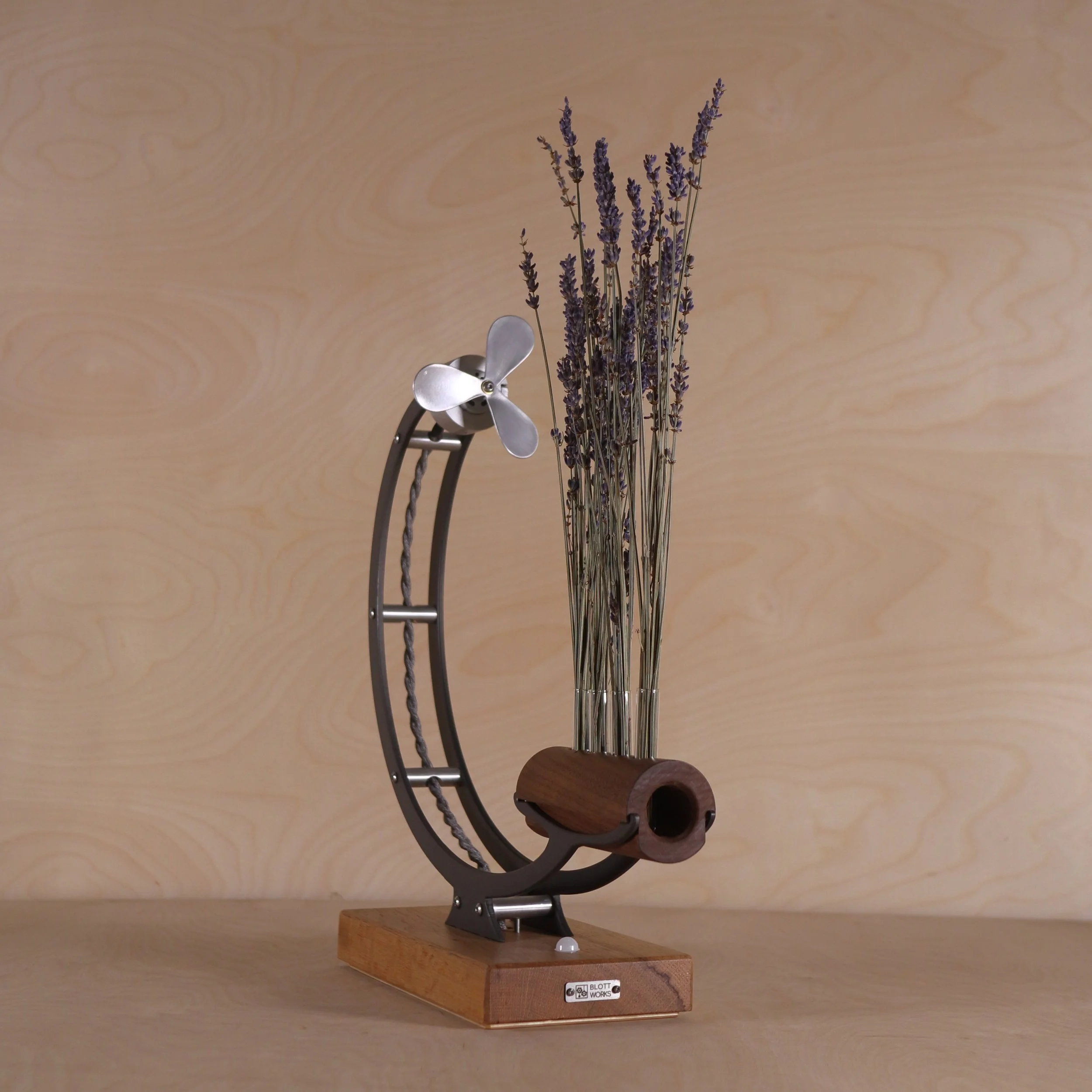 Vases &amp; scent diffusers