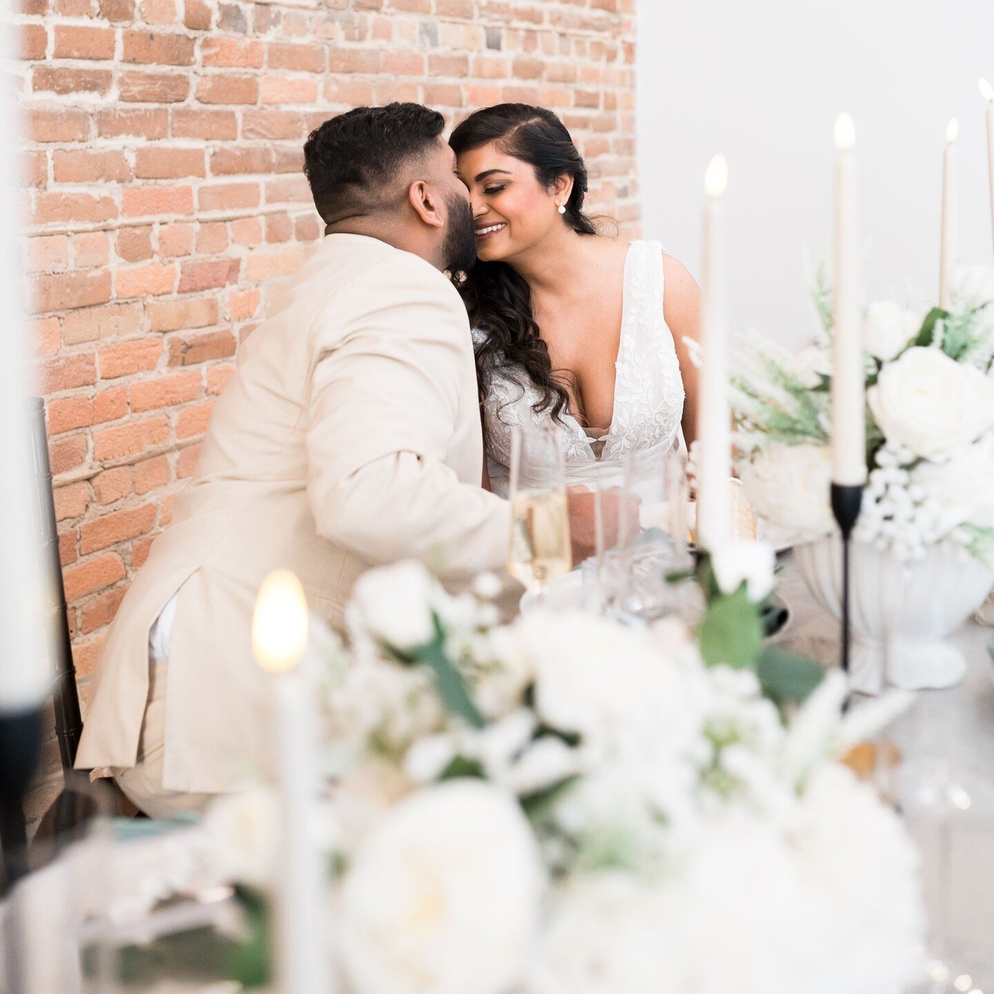 Another favorite and a shoutout to these vendors who made this shoot an absolute dream

Venue: @theeliawilmington
Photography: @thestorycreative 
Florals: @fauxreal_wilmington 
Wedding Cake: @imaginarycakes 
Planning: @brittanieraquelevents 
Beauty: 