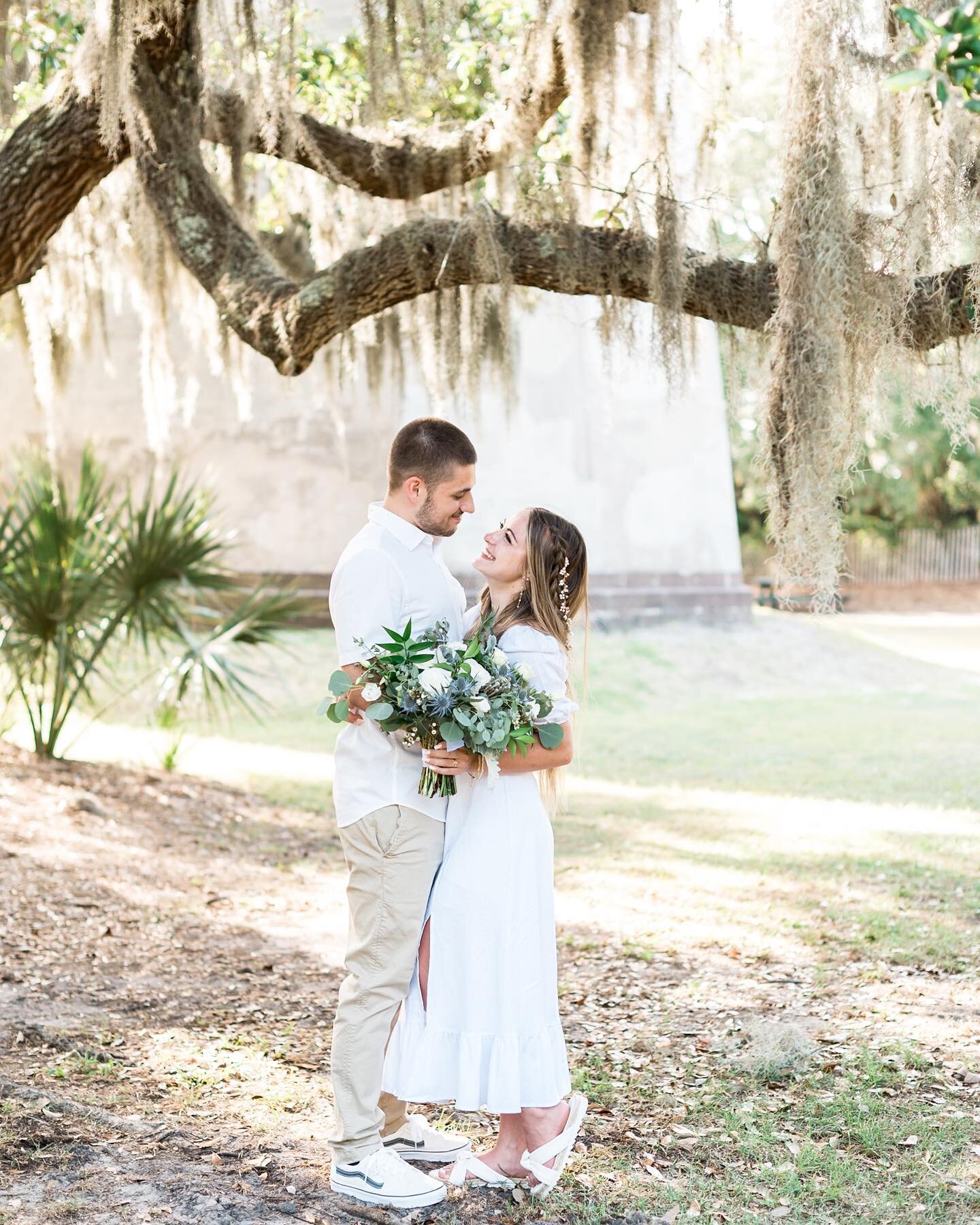 A picture-perfect day on Bald Head Island 💍 We loved getting to capture this sweet day with an even sweeter couple. Congrats Emma &amp; Calebe!

Photo by: Noah

Planner: @slovesplanning 

#baldheadislandwedding #baldheadwedding #baldheadweddingplann