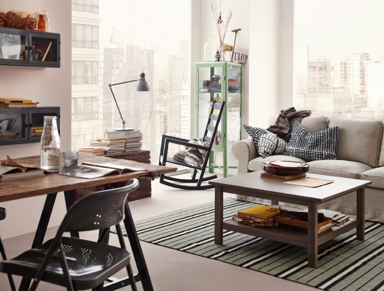 Ikea is wooing me (as always) with their fab small space solutions. I love the look of those glass door, wall mounted shelves and the industrial feel of the mint green hutch. The wood and metal accents feel almost country cozy, with just enough edge to make it in Manhattan.