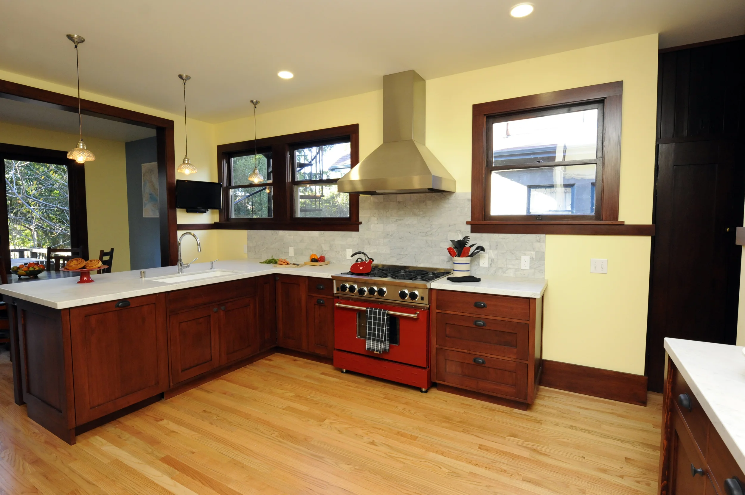 Berkeley Southside Traditional Kitchen