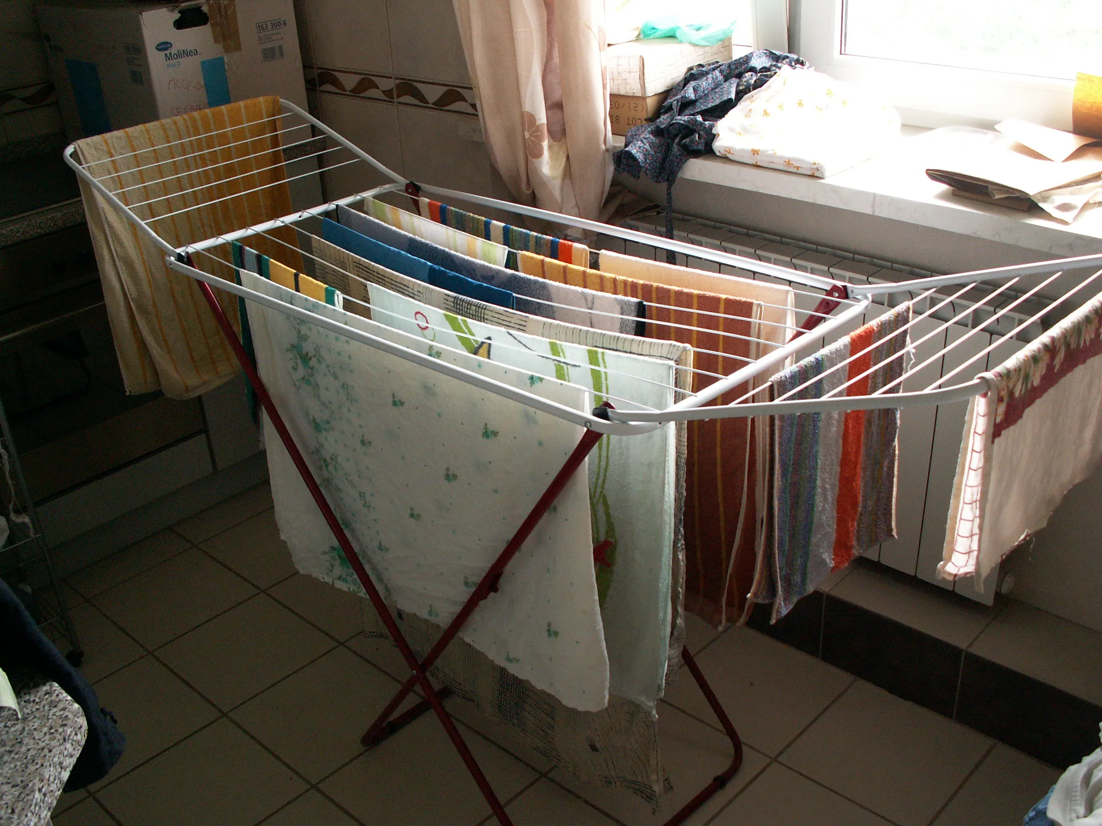 Indoor drying racks are used in the winter when the weather is not suitable for drying outside. Clients who live in units often use these in place of an outdoor line. Drying racks are also useful for drying delicate items.