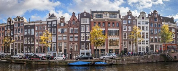 dutch-canal-houses-600x241.jpg