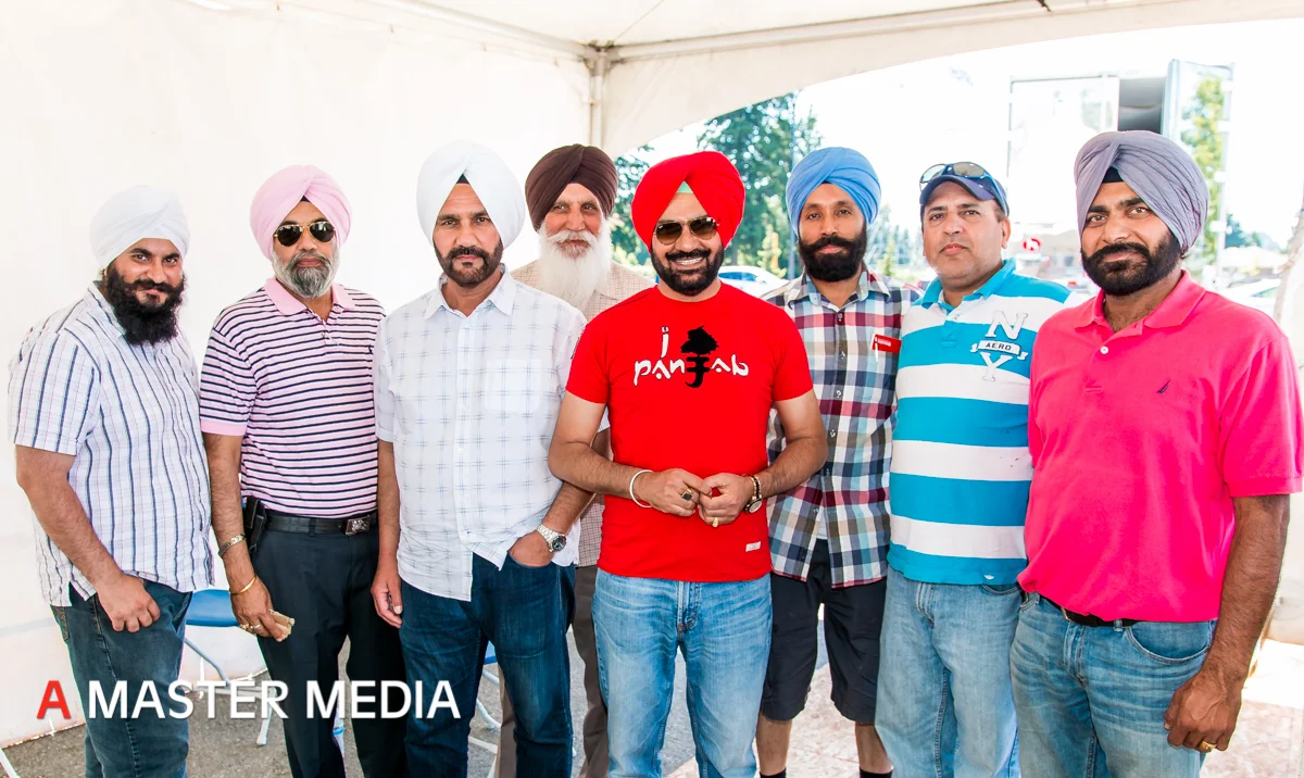 Hockey 2014 Day 1-6445.jpg