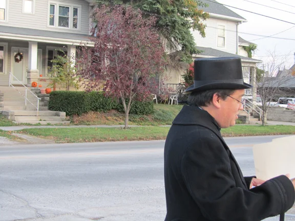Lewis Maudlin played the part of Deputy Prosecutor Eli Stephenson.