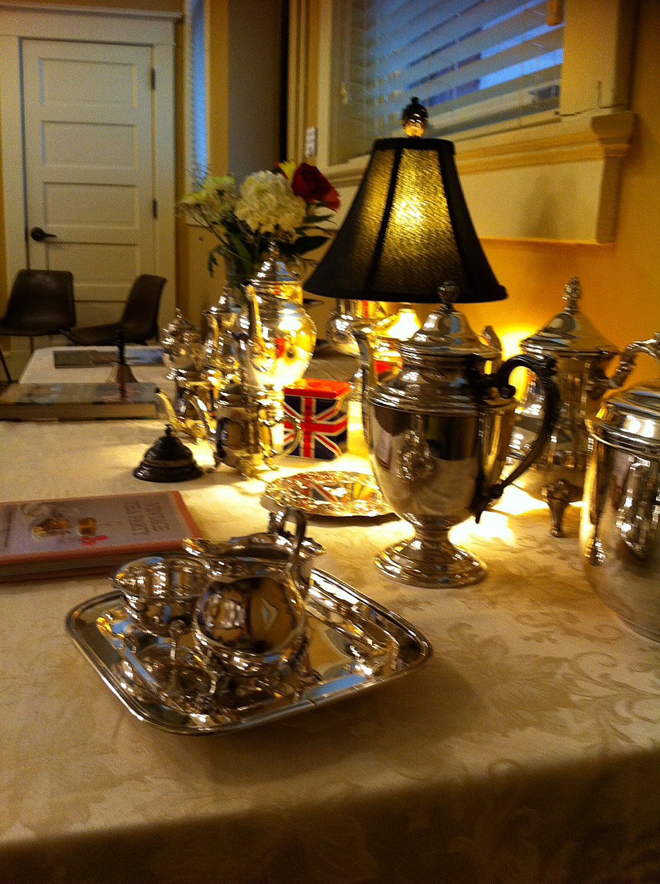 DOWNTON ABBEY TEA PARTY