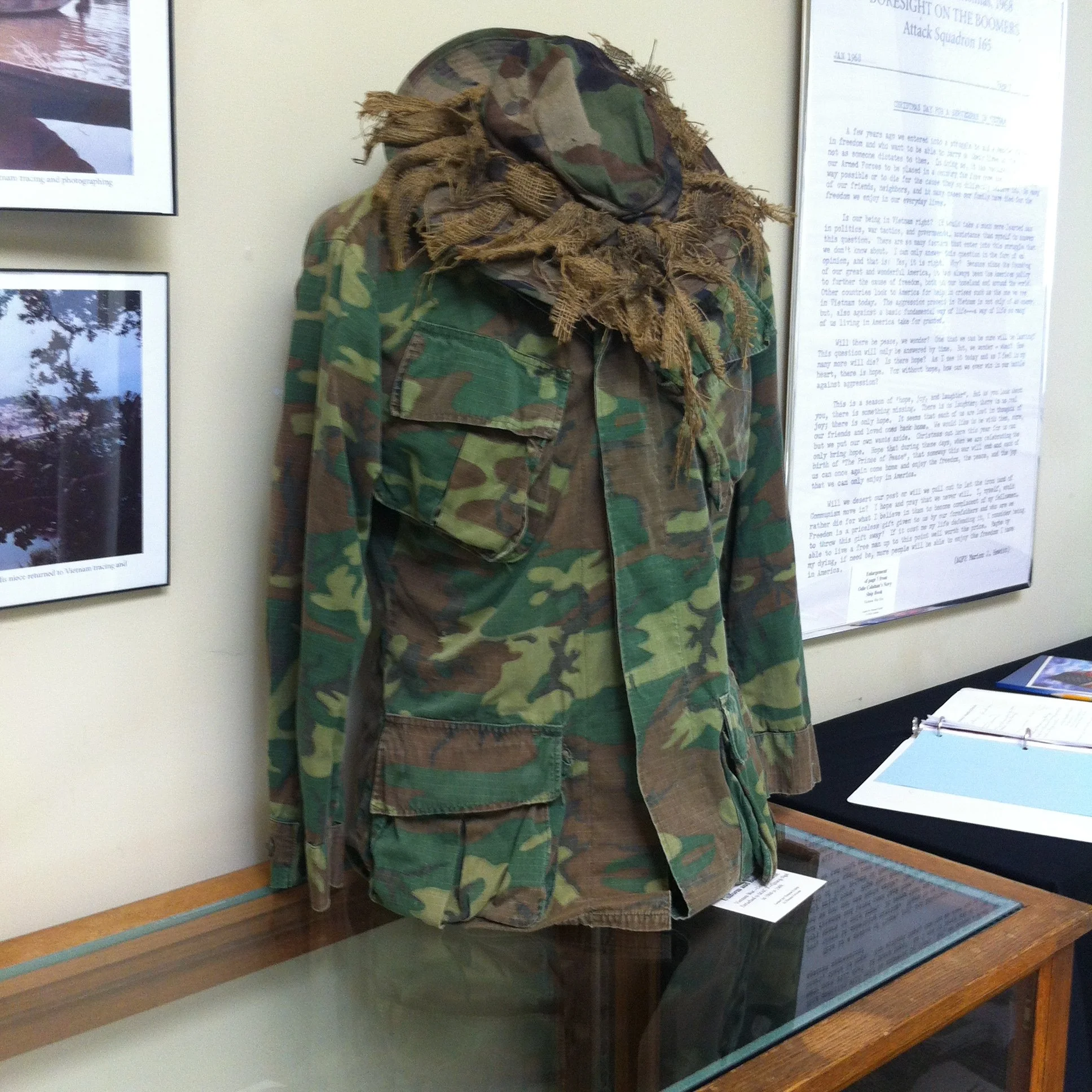  Camouflage jacket and hat. 