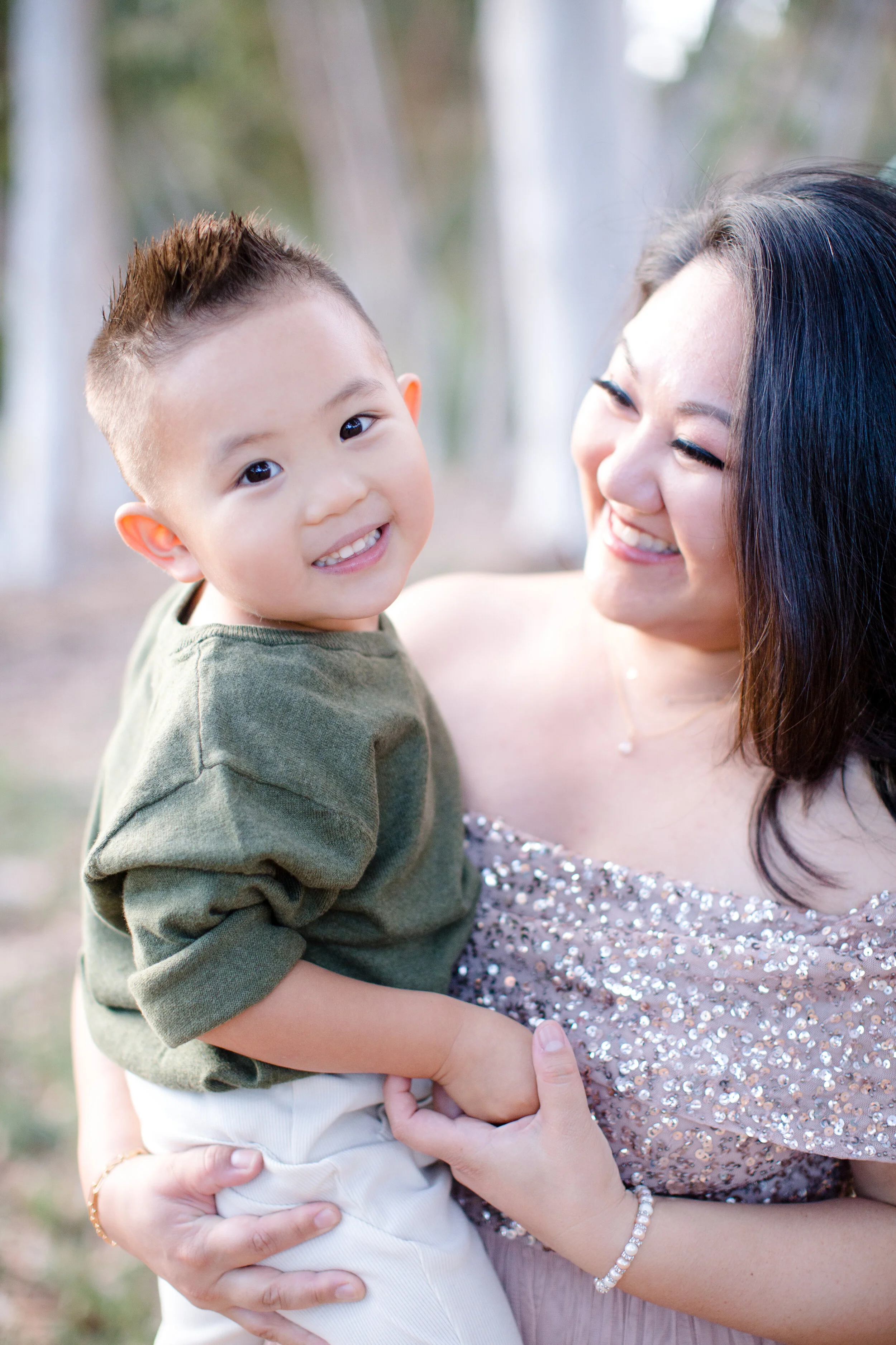 Cherish Leung_2020 Holiday Mini Session_Mary Awshee Photography (32).jpg