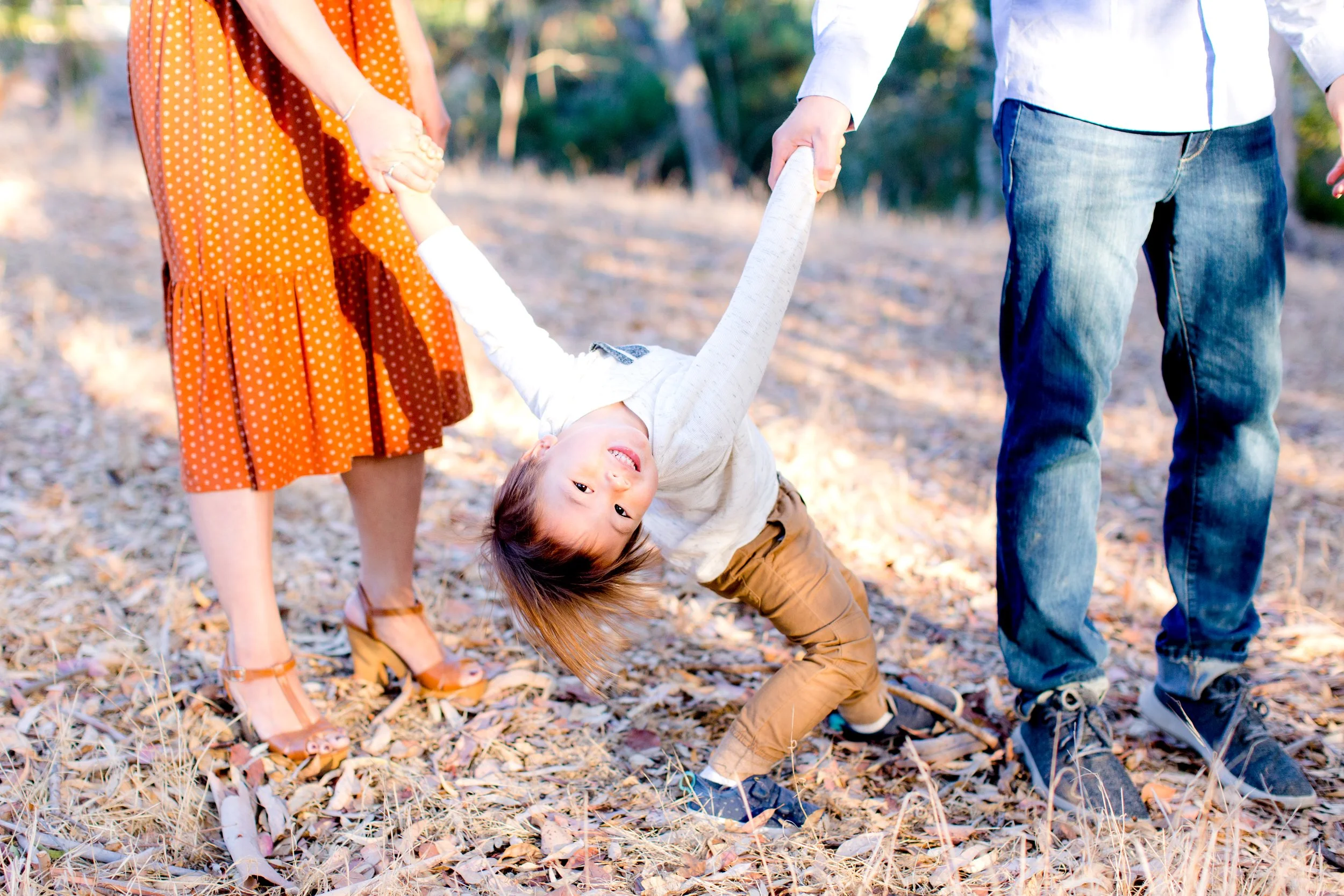 Amy Kreuze_2021 Family Session_Mary Awshee Photography (49).jpg