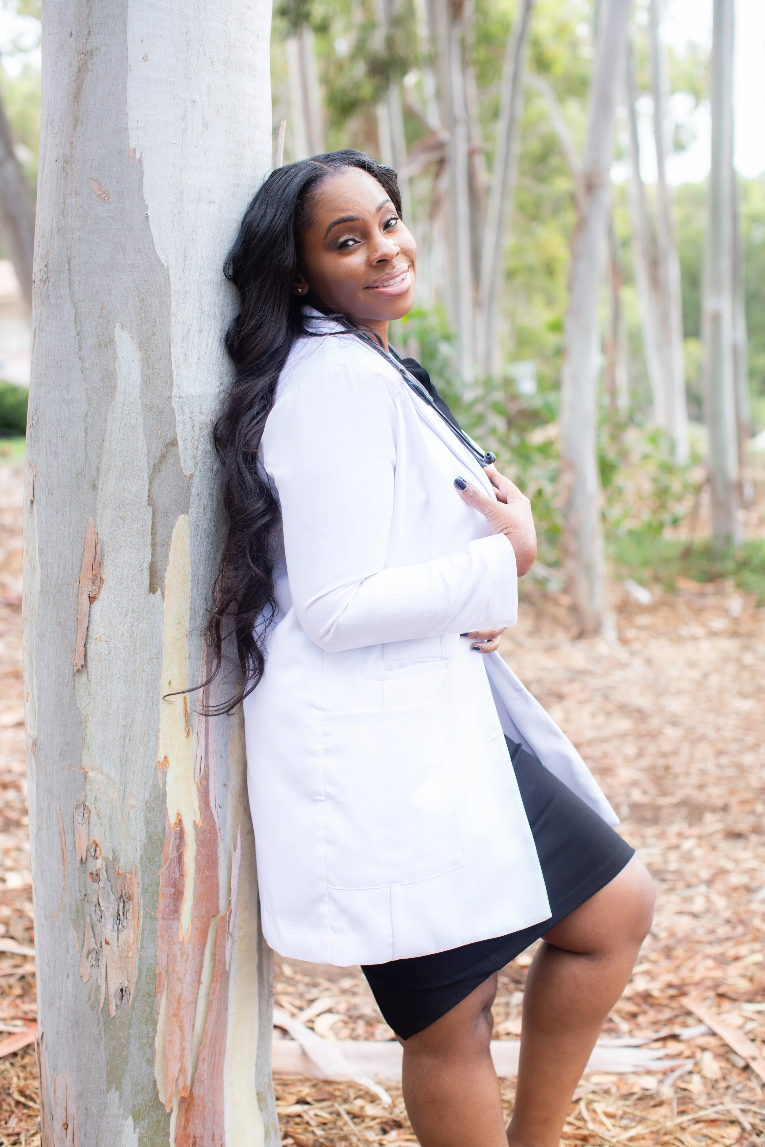 Monique Tyrell_Graduation Portraits_Mary Awshee Photography (9).jpg