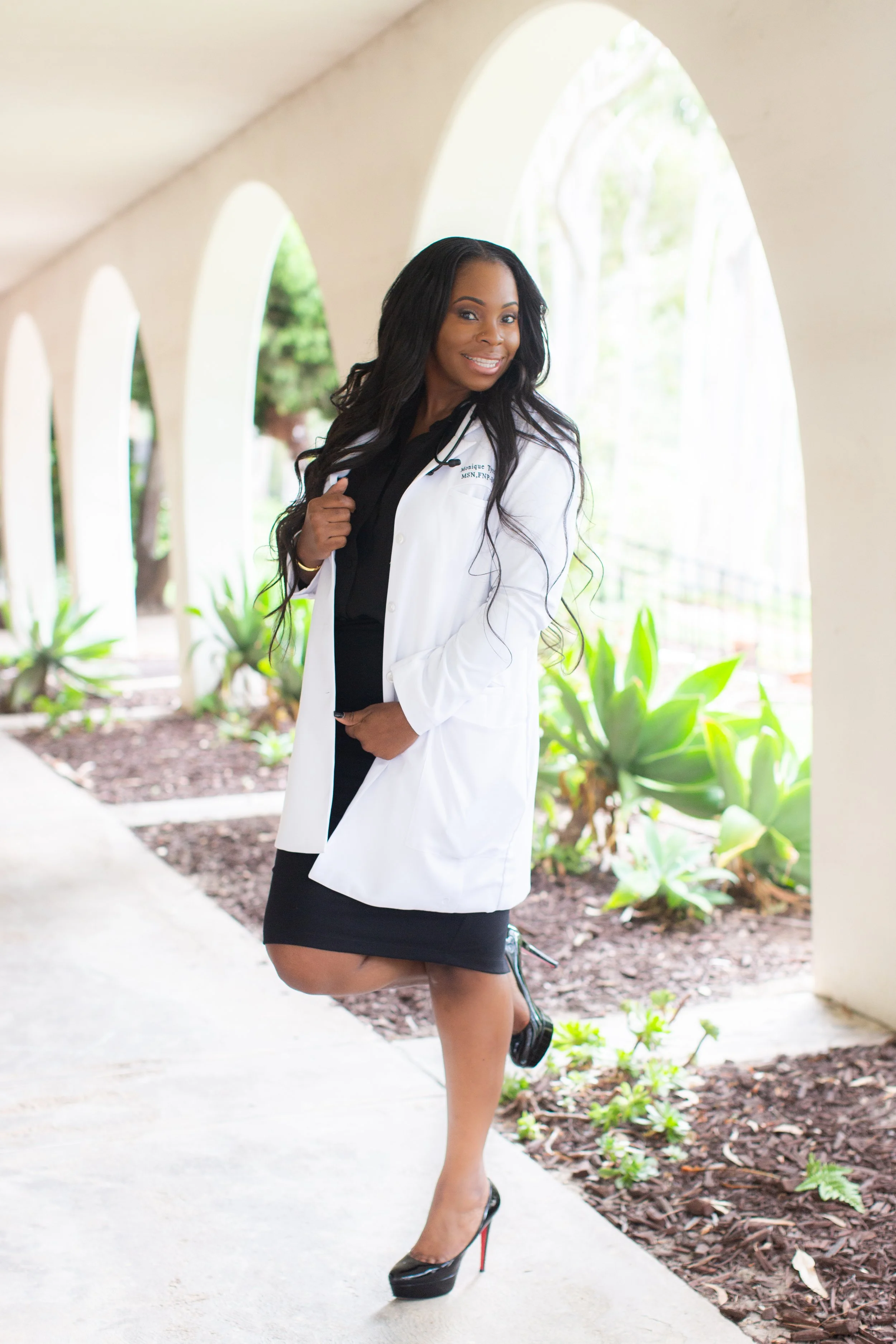 Monique Tyrell_Graduation Portraits_Mary Awshee Photography (19).jpg