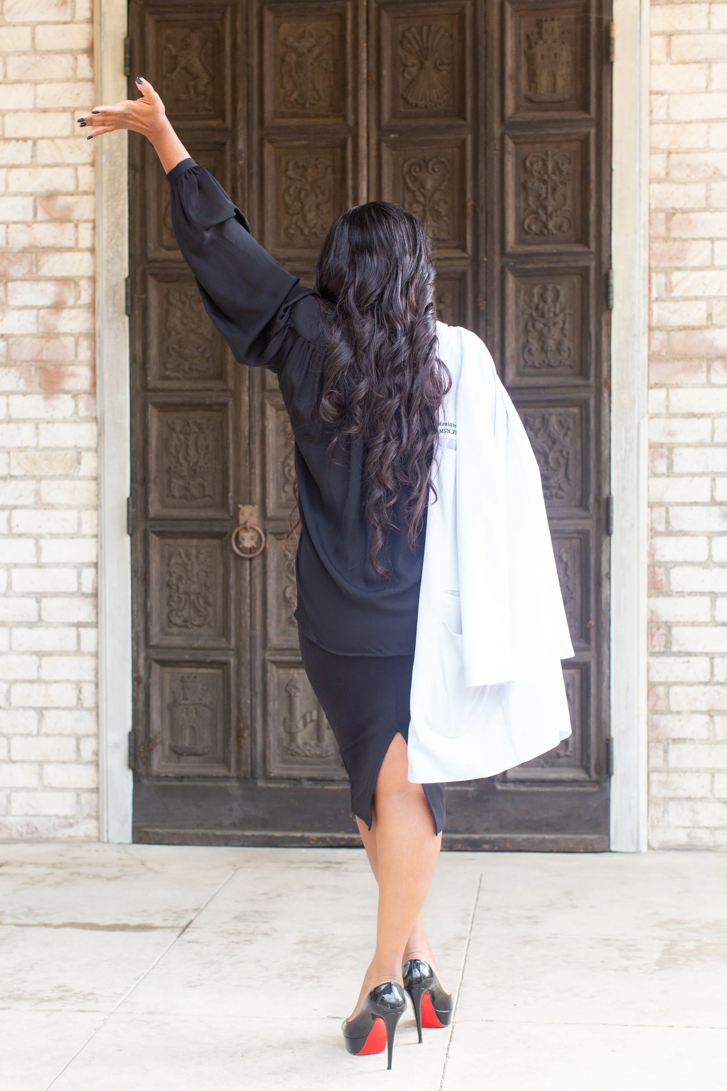 Monique Tyrell_Graduation Portraits_Mary Awshee Photography (27).jpg