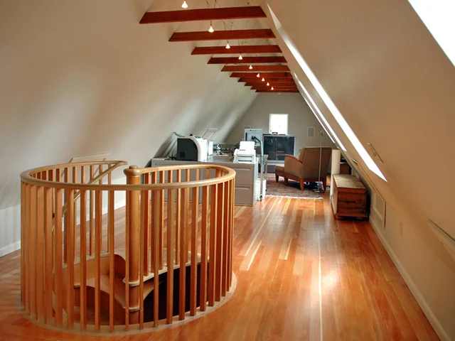attic4.jpg