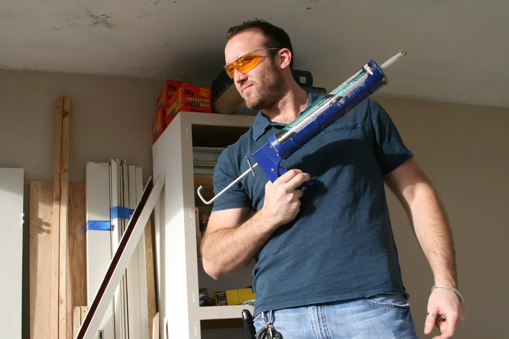 caulking.jpg