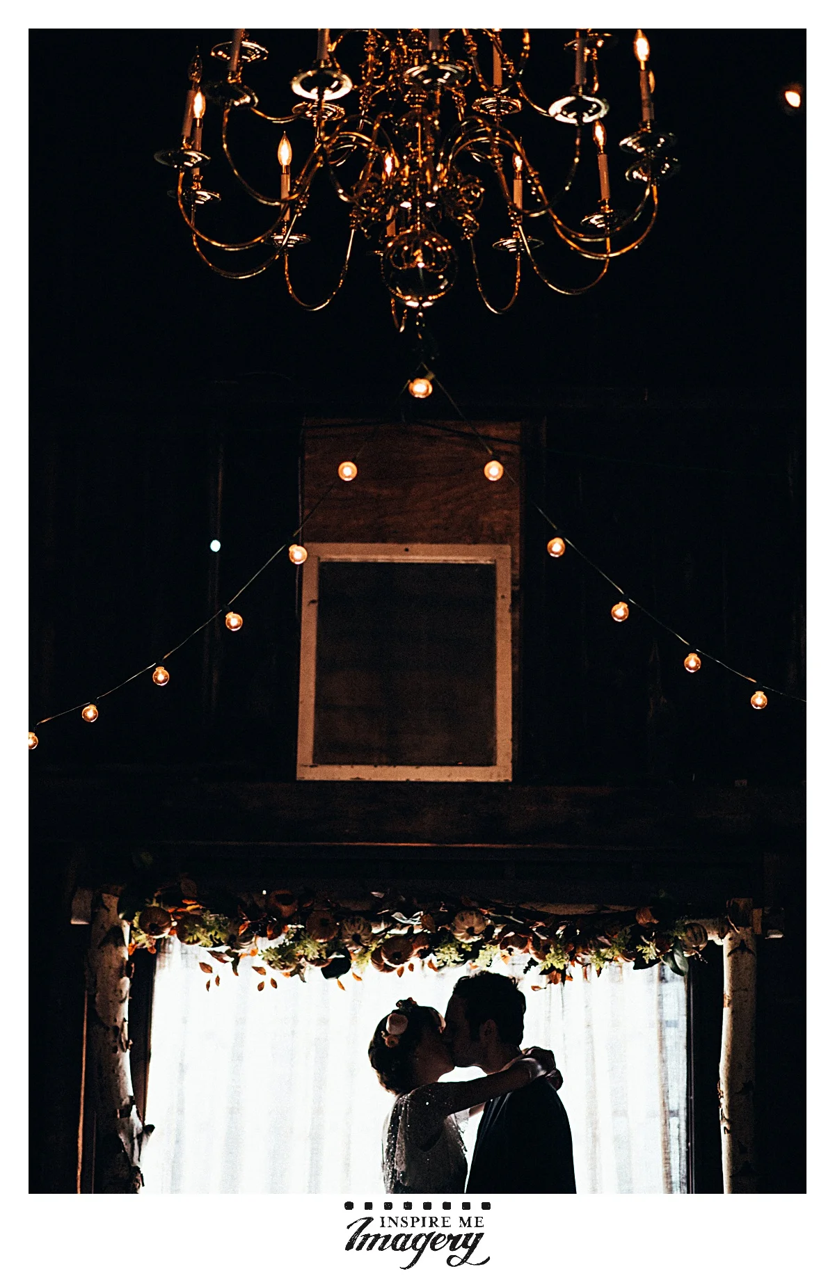 I love this shot of the first kiss. The dramatic backlight fits in so well with the mood of the environment.