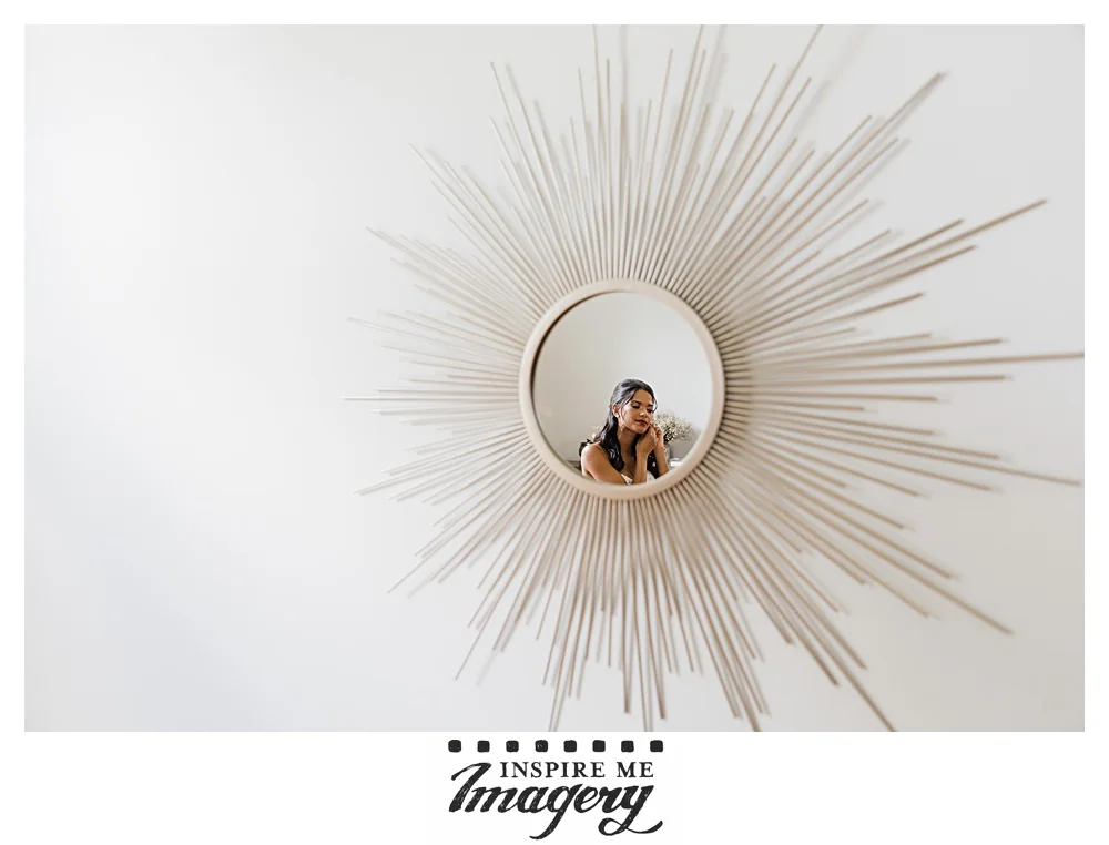 Awesome mirror, right? Frames the bride getting ready perfectly.