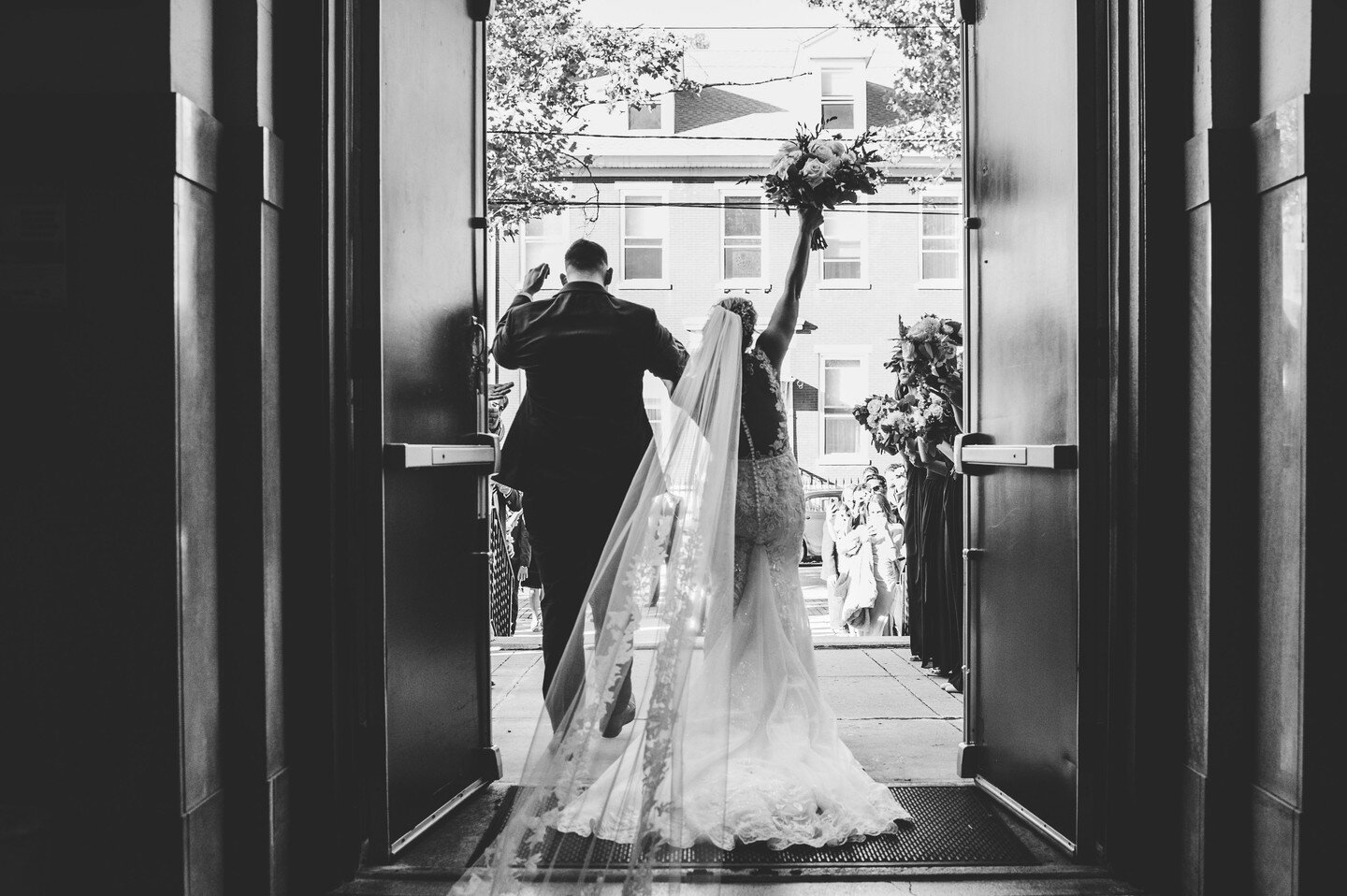 Always love a good ceremony exit! ⁣
#njweddingphotographer #njwedding ⁣
#newjerseyweddingphotographer #njweddingvenue #njbride