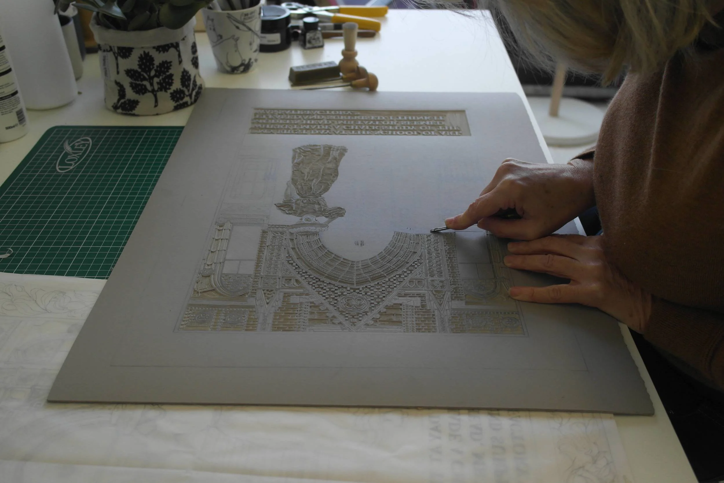 Sarah Moss, Working on the first lino cut, 2016