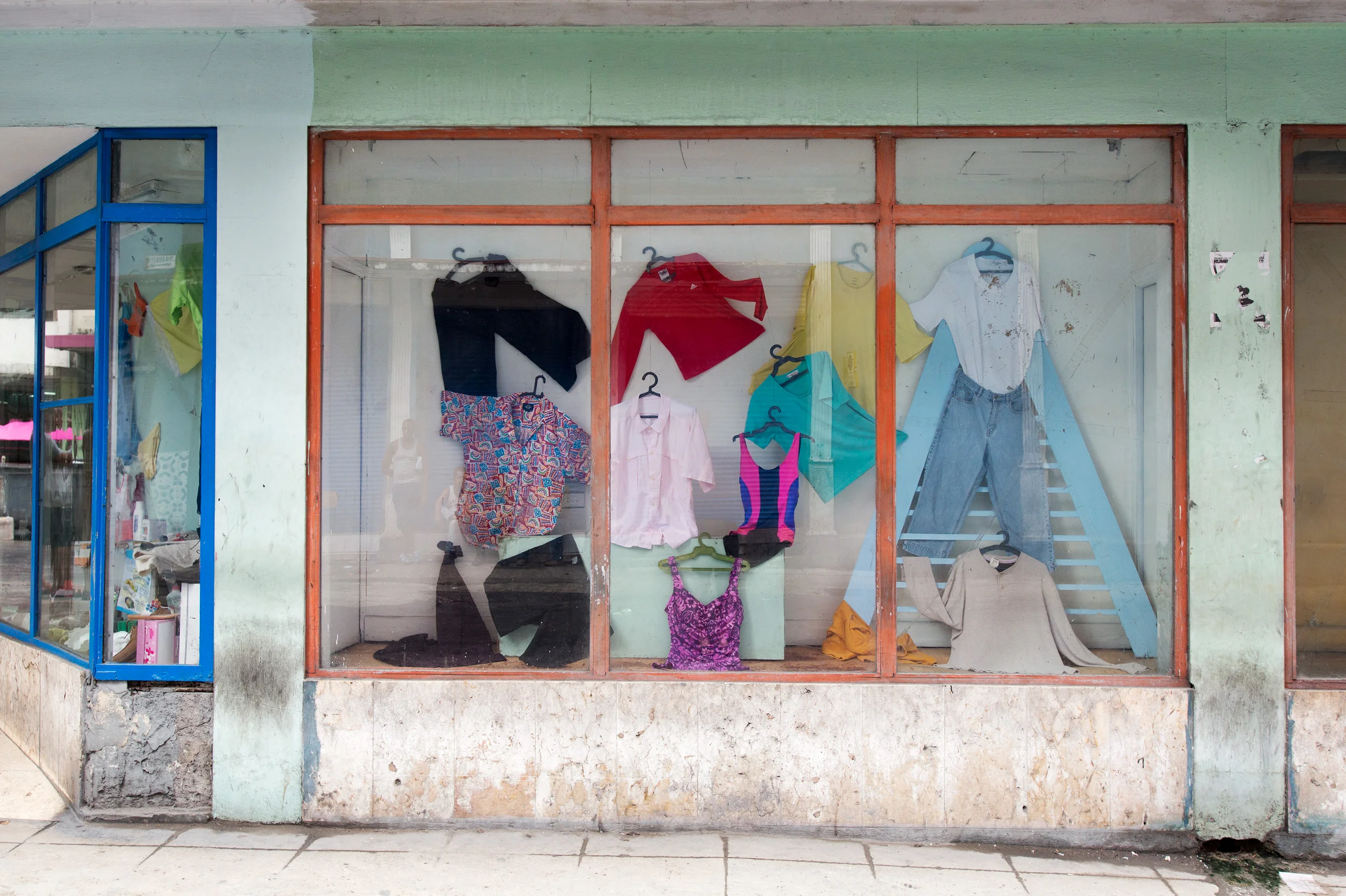 AlexaHoyer_Storefronts_07.jpg