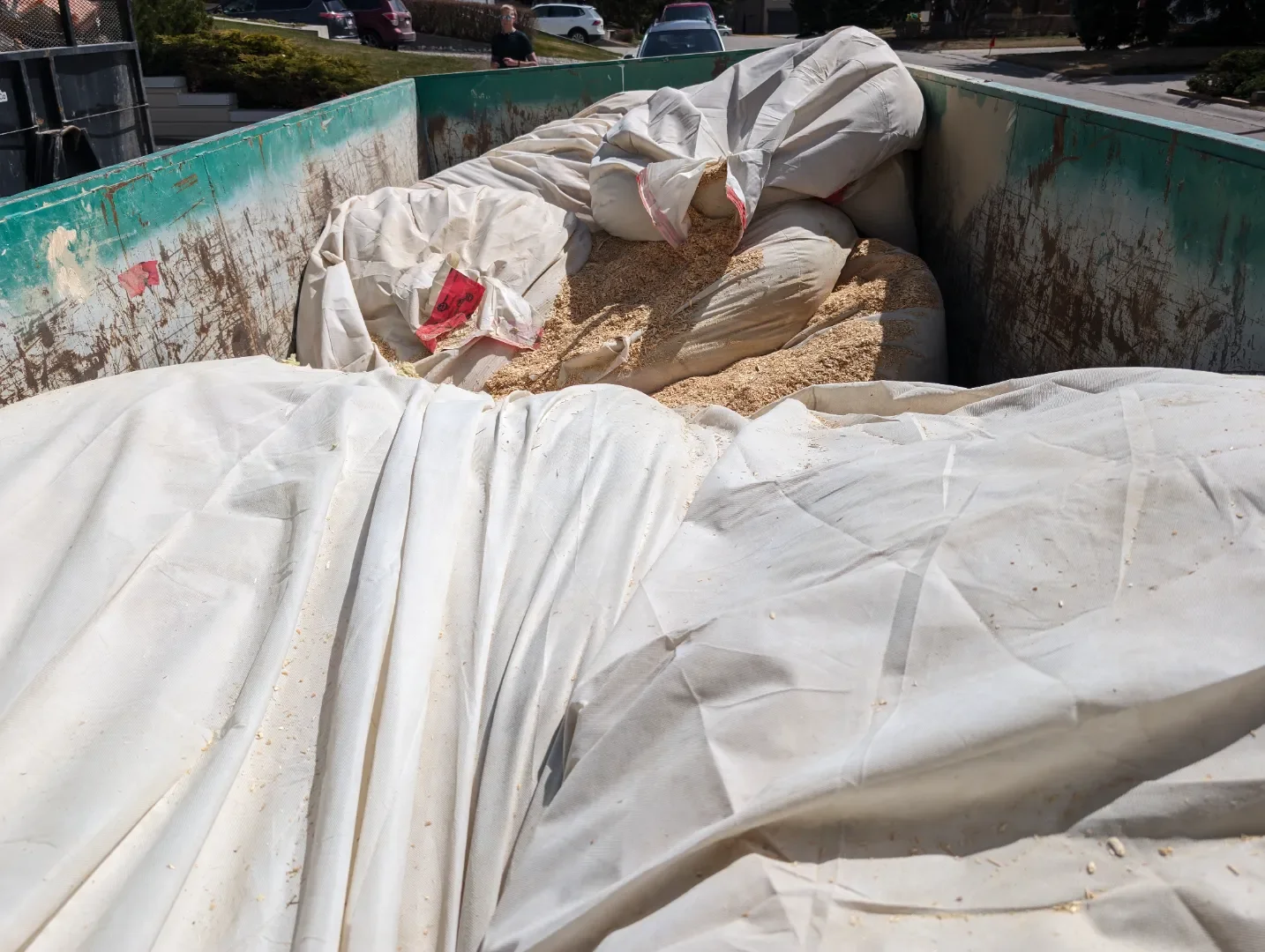 Tons of woodchips extracted into bin