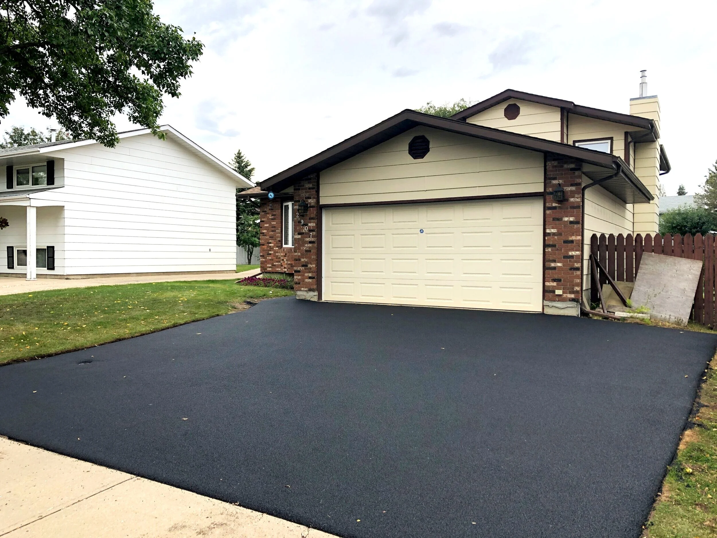 Rubber Paving Driveway — A&B Rubber Paving Ltd.