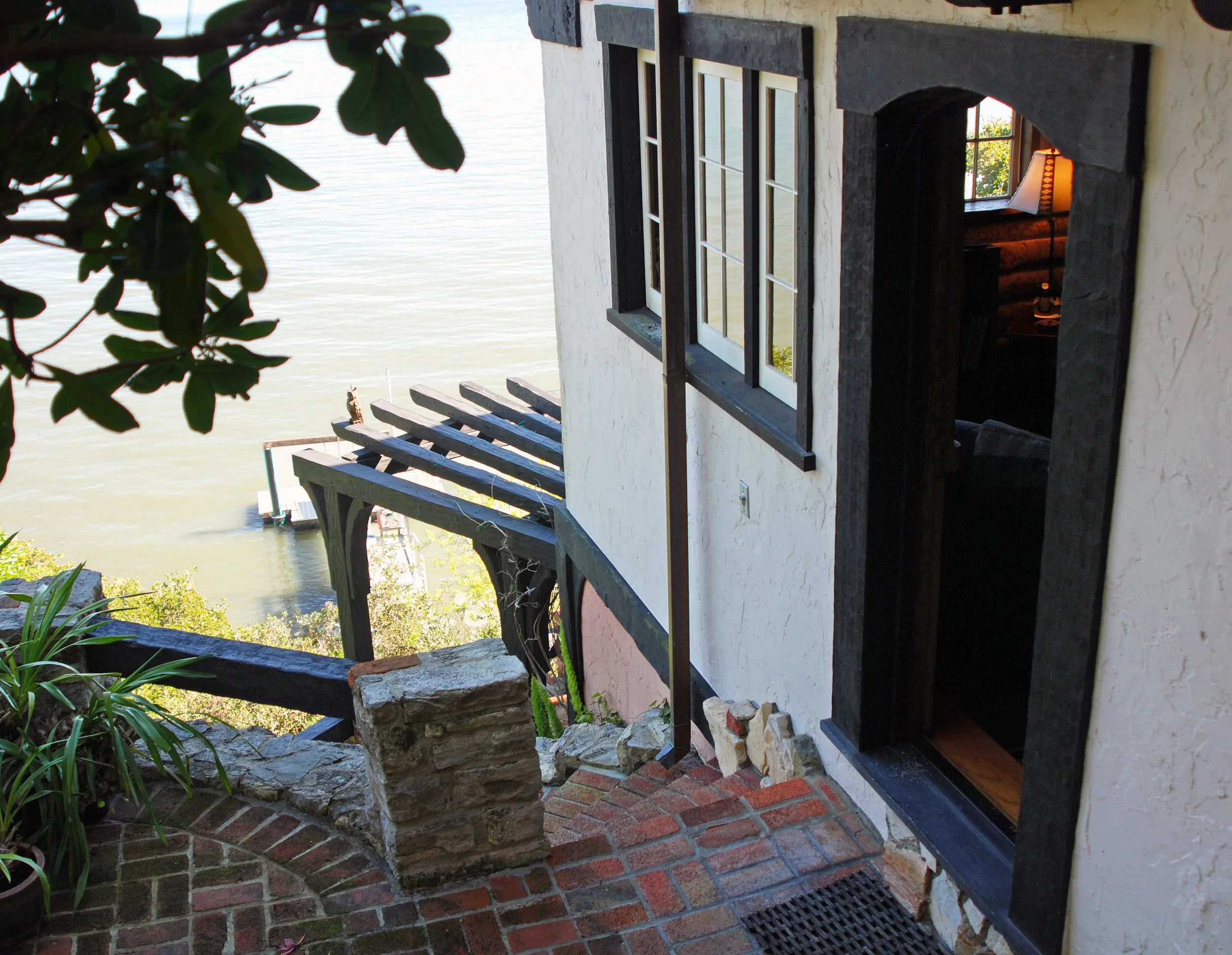 Sudden Fear - Myra's Summer House