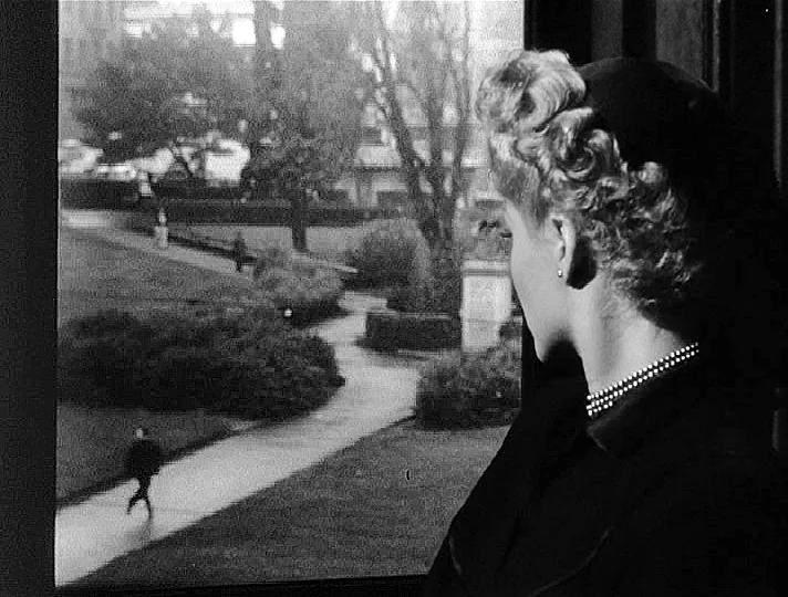 The Lady From Shanghai - On The Lam - Portsmouth Square
