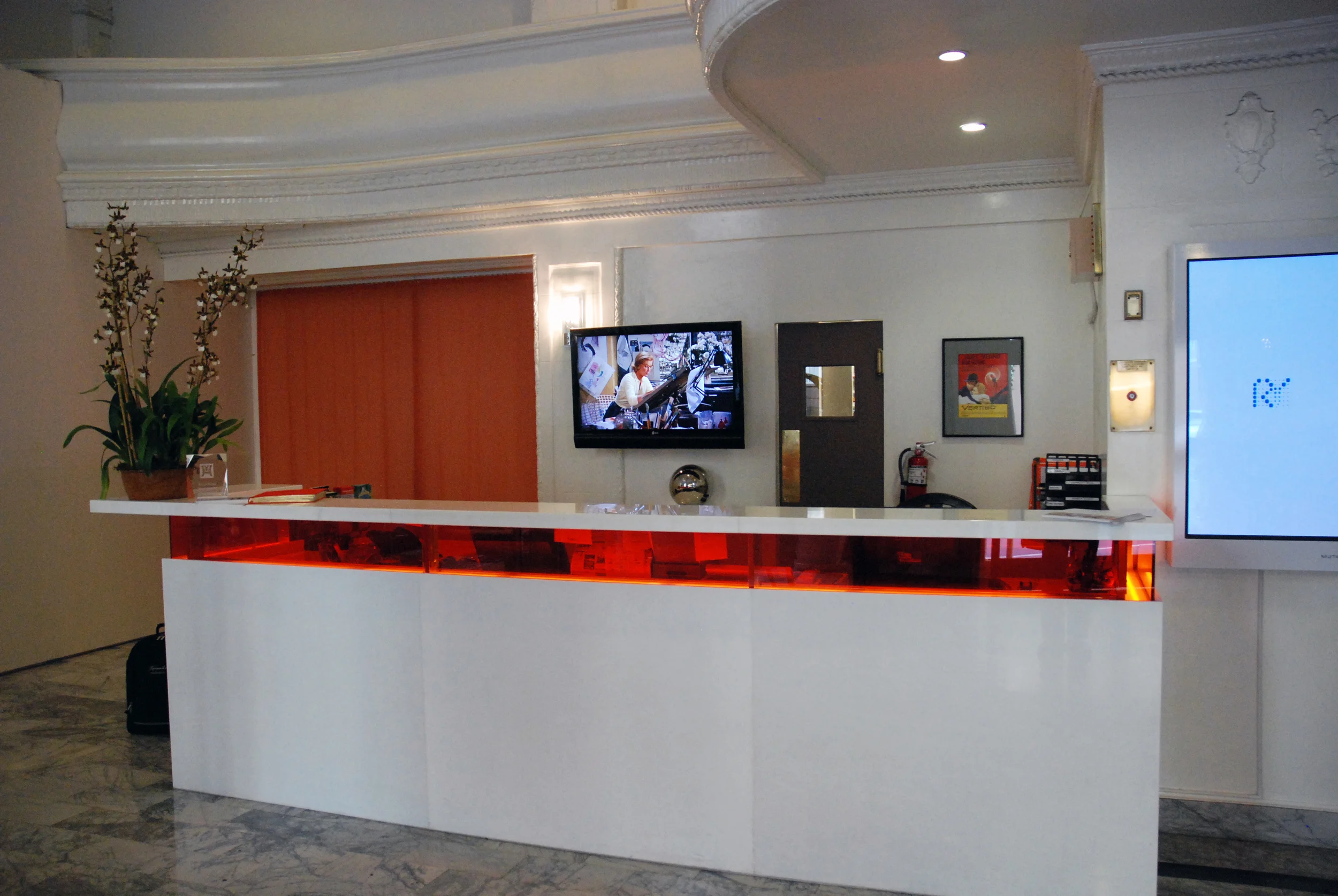 Vertigo - Empire Hotel