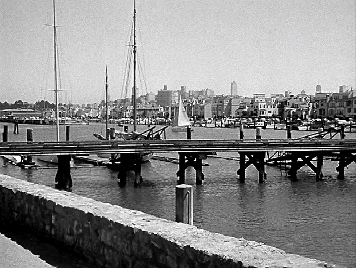 The House On Telegraph Hill - Yacht Harbor