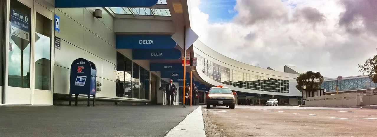 Bullitt - Showdown At The Airport