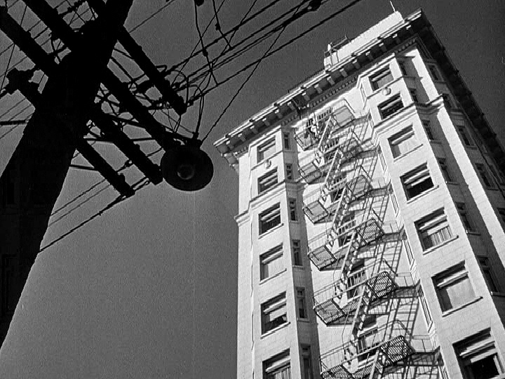 Dark Passage - Madge's Apartment