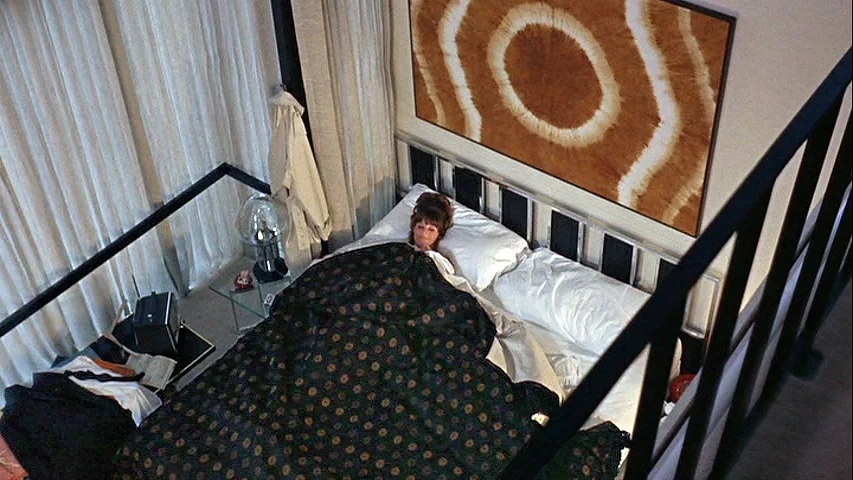 Petulia - Archie's Apartment, Interior