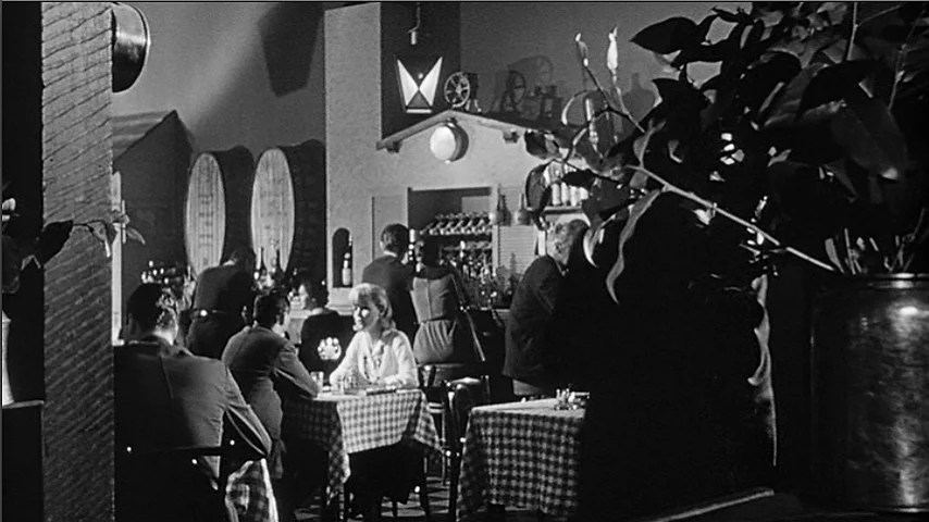 2B - restaurant 1.jpg