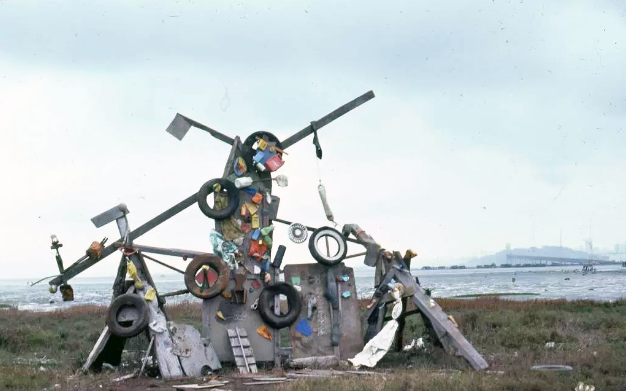 20  - mudflats sculpture 3 1978.png
