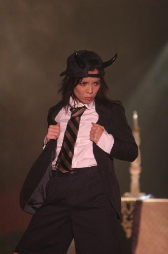 Angus Young burlesque by Diamondback Annie - photo by Theron
