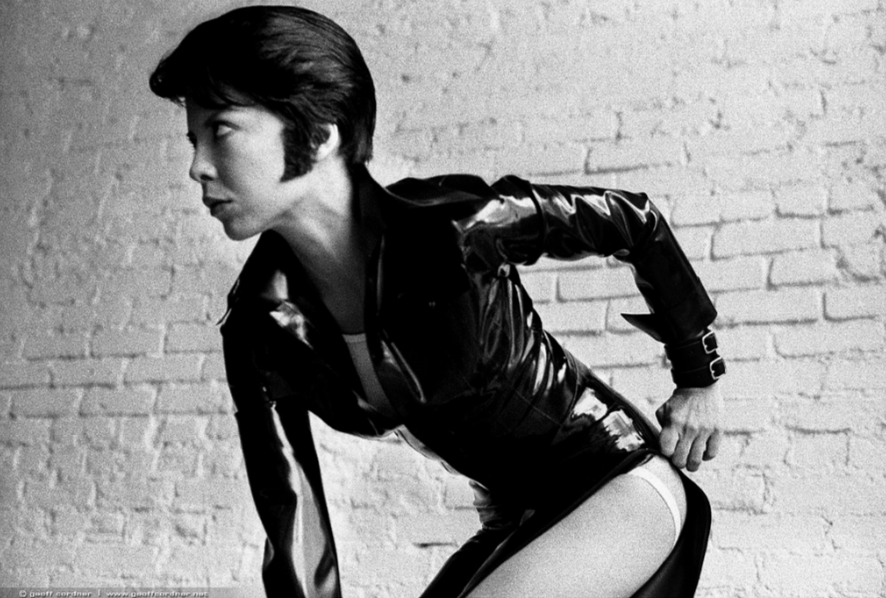 Photo by Geoff Cordner; latex suit by Jeff Gent for Syren Latex.