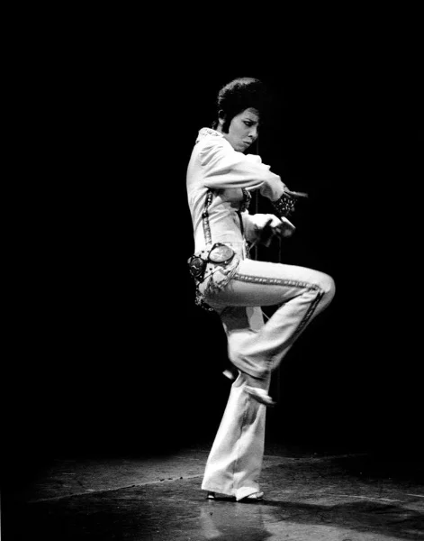 Diamondback Annie - Vegas Elvis at Velvet Hammer Burlesque - by Debora Samantha.jpg