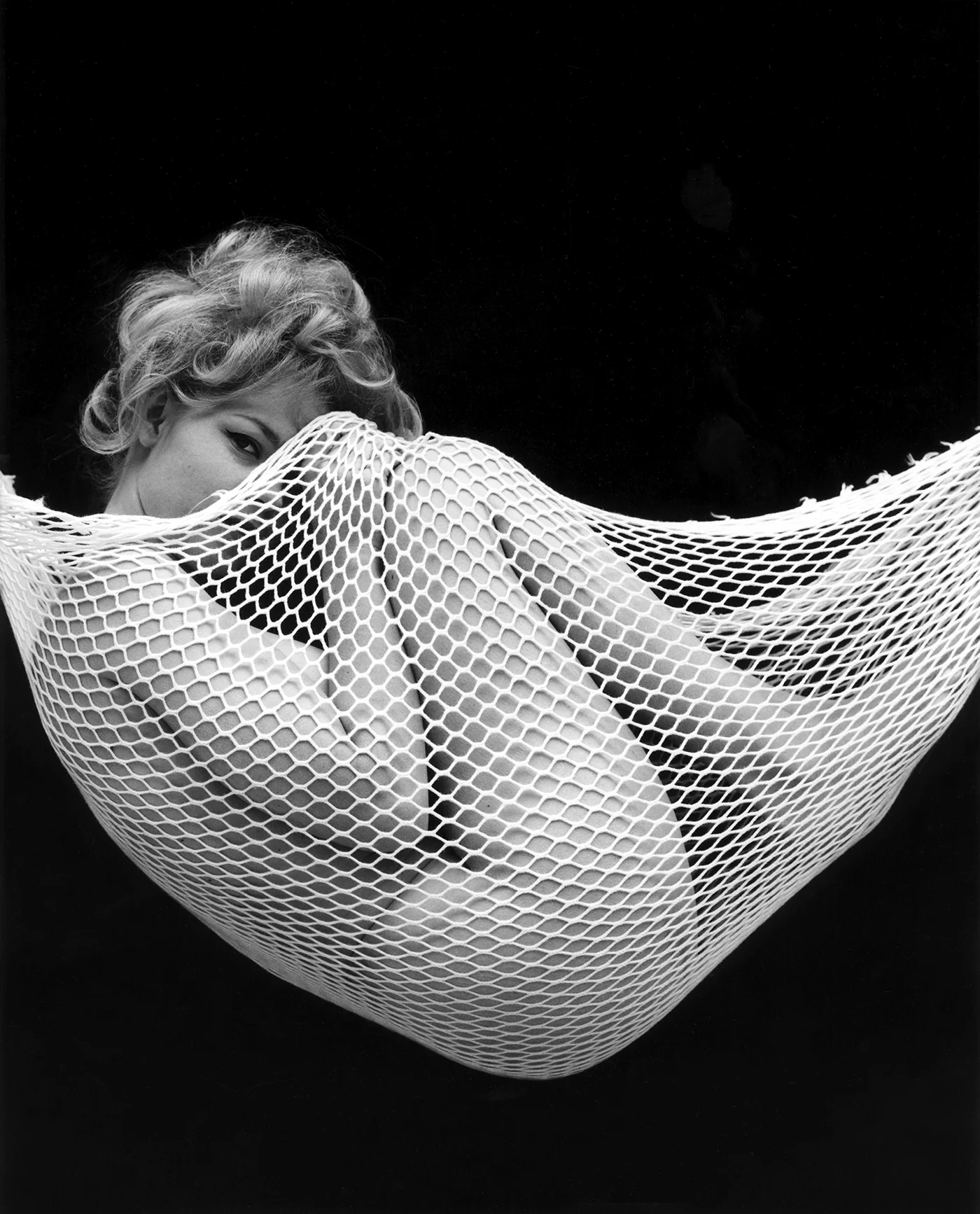 Edition Gowland 3 Modell: Candace Thayer, 1968 Print auf Hahnemühle Baryta, 30x24 cm, 2016 nummeriert und signiert von den Nachfahren und gestempelt von der Peter Gowland LLC Auflage 10+2AP Preis: 150 €