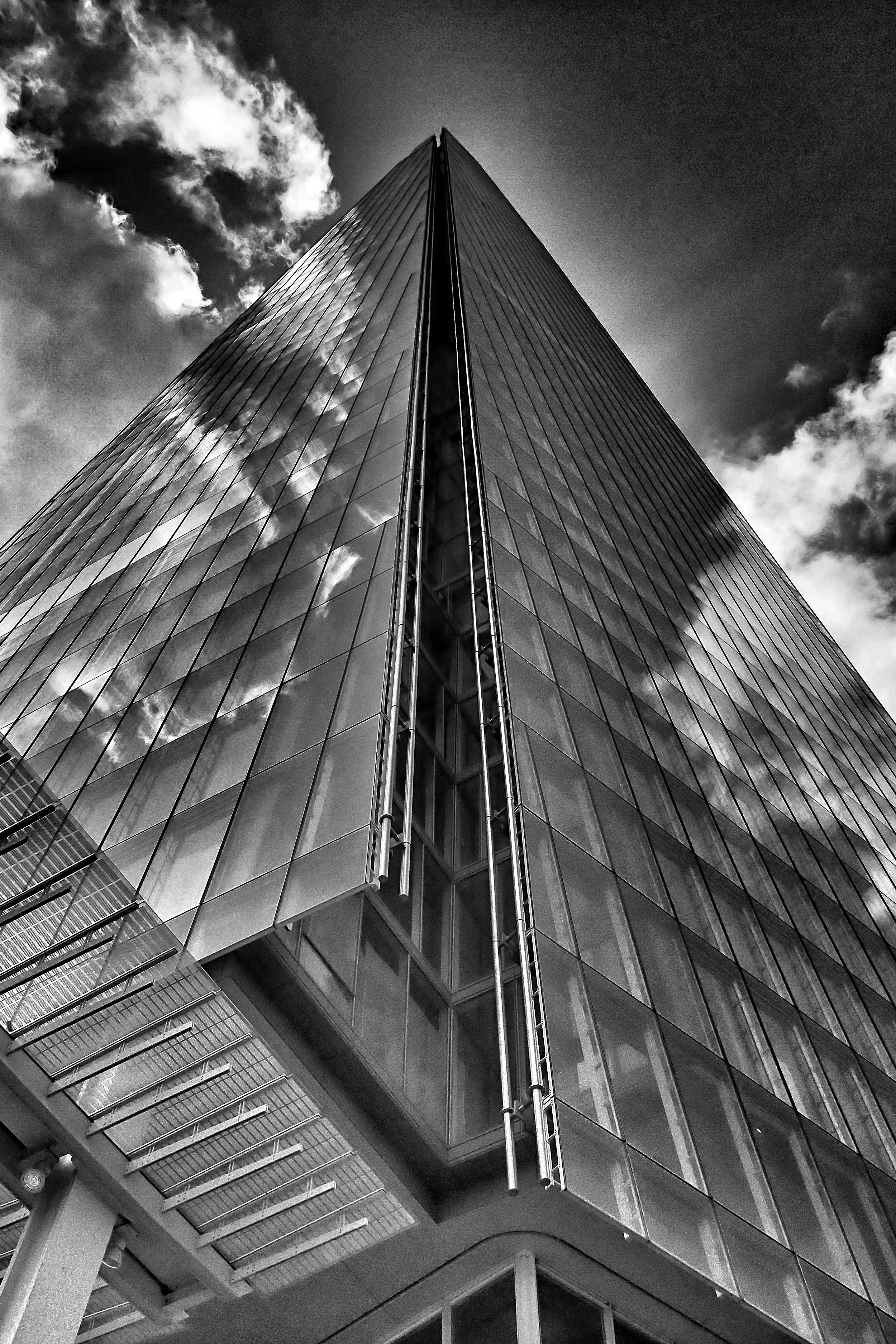    Shard B&amp;W Reflections, EP-3 Lumix 20mmf1.7   