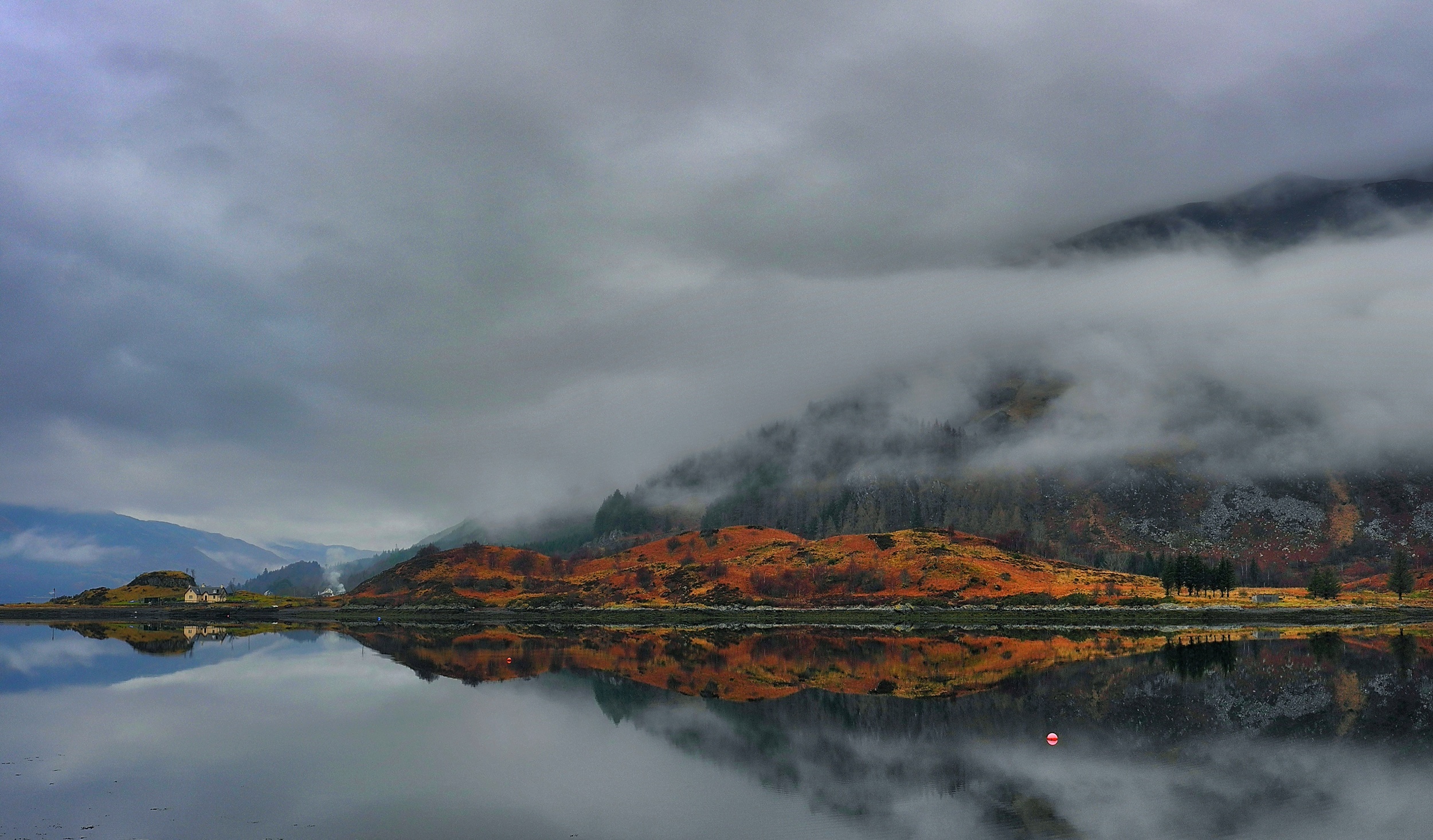      Across Loch Duich from Ault a'chruinn (A87) Leica X-1        