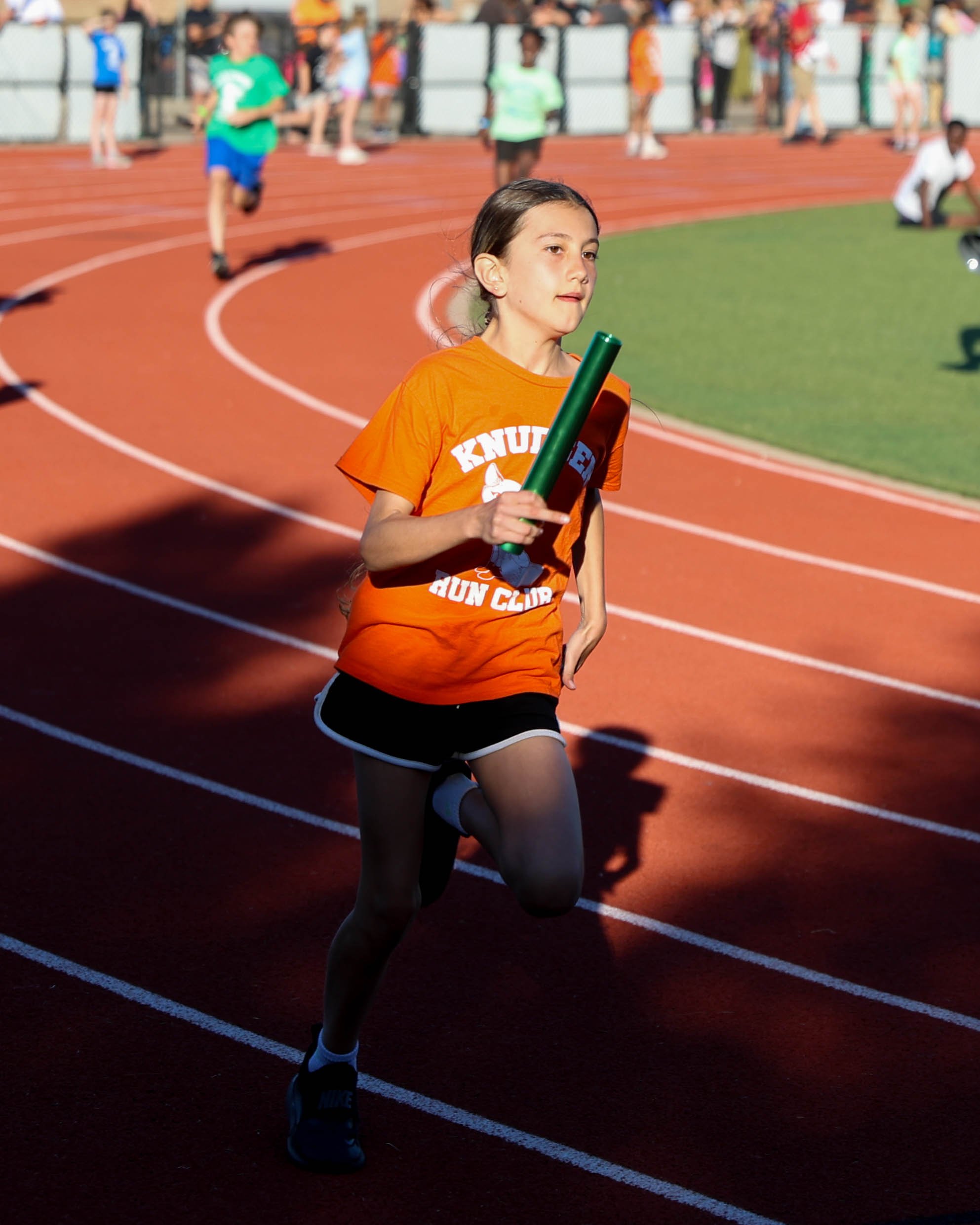 Knudsen runner starts the 4x400 relay