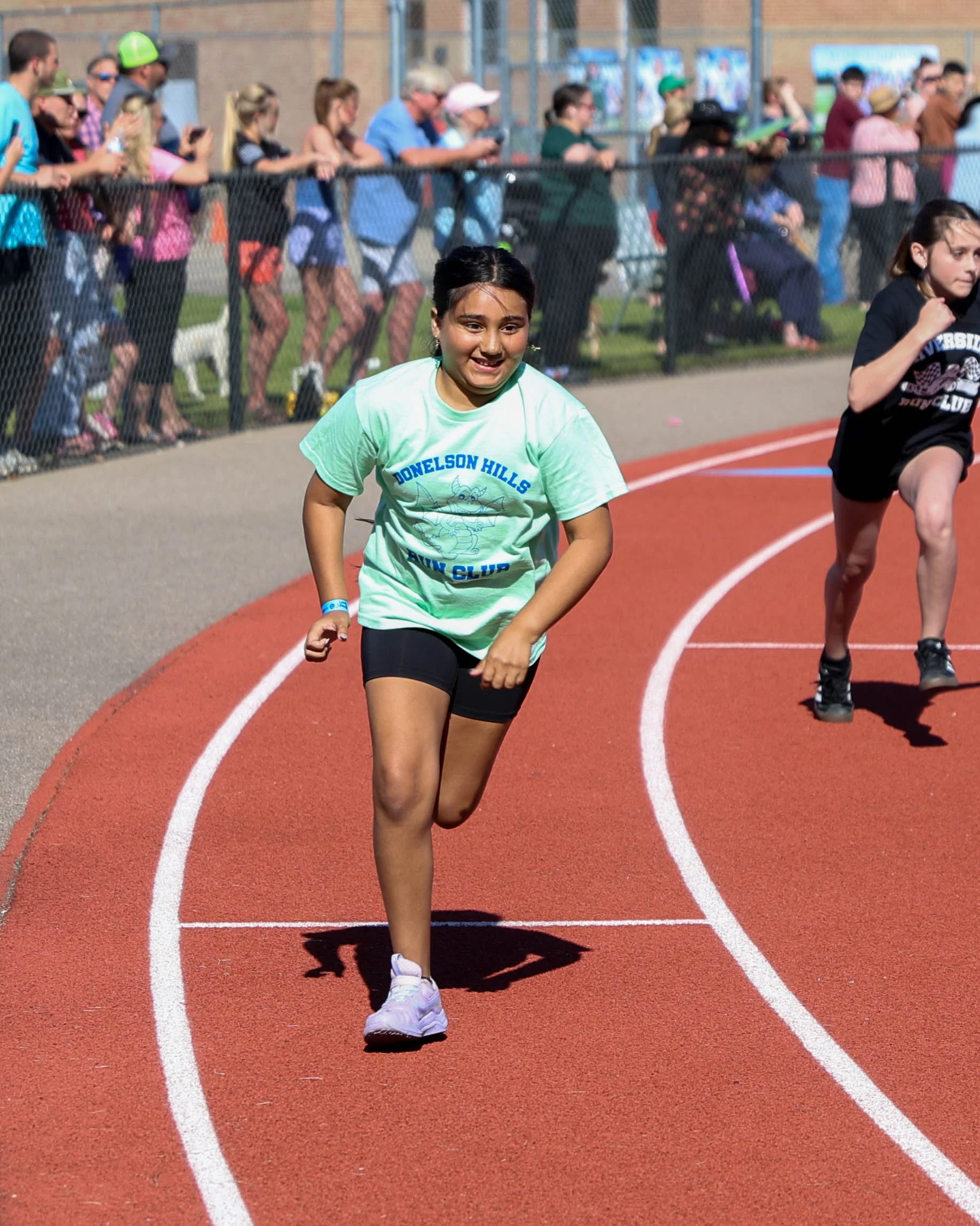 Donelson Hills runner starts the race