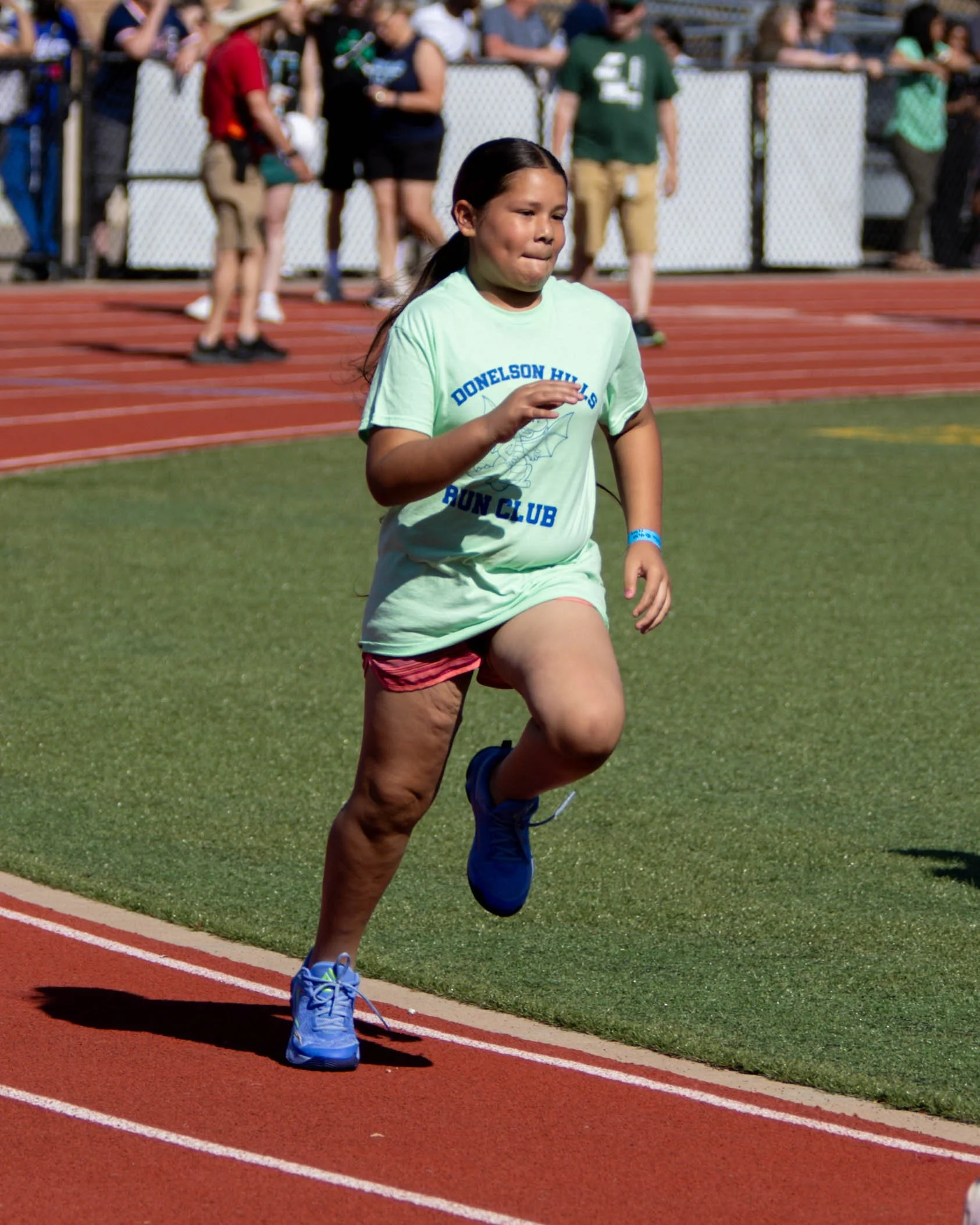 Donelson Hills runner starts the race