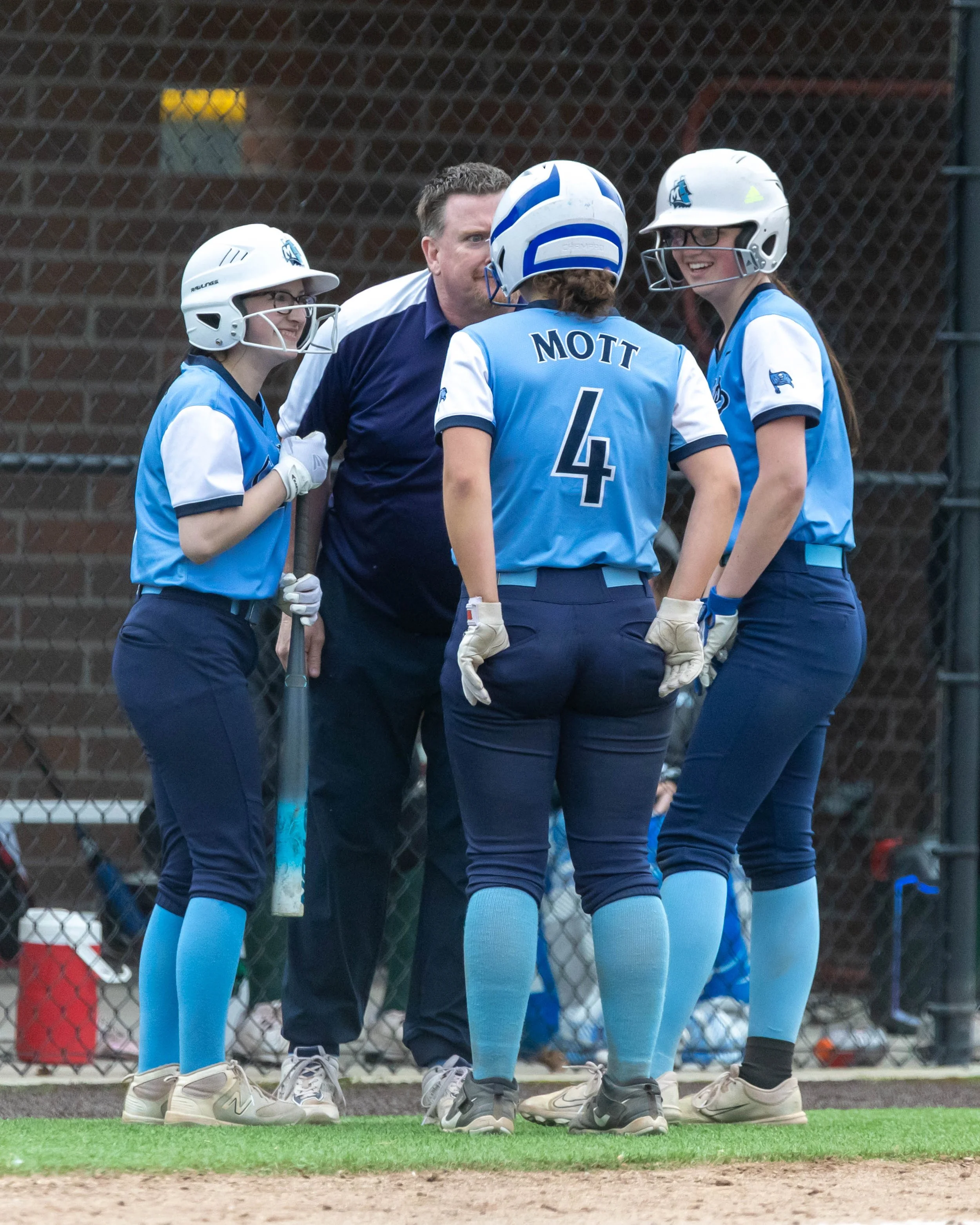 Mott meeting with coach