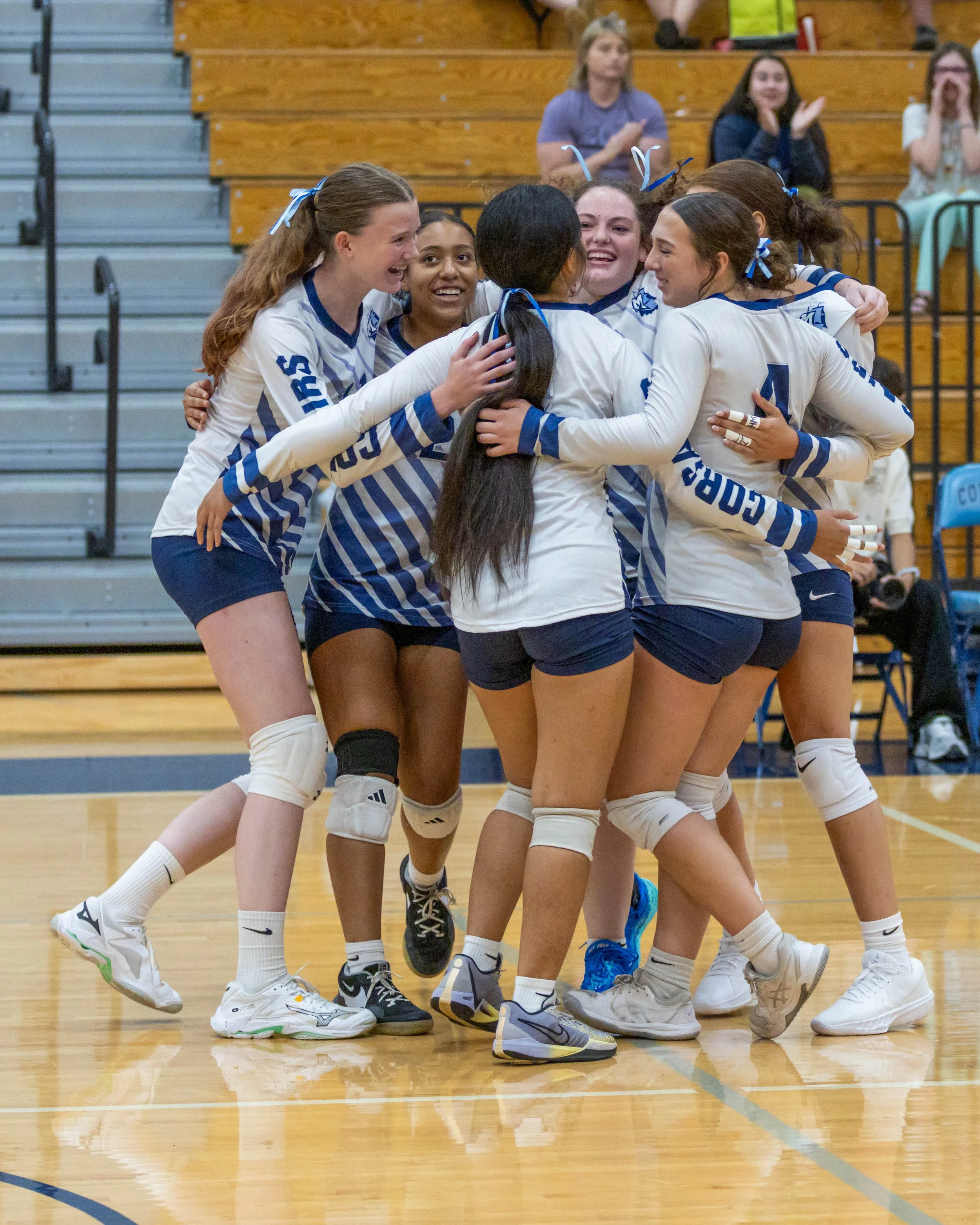 WM wins game and celebrates