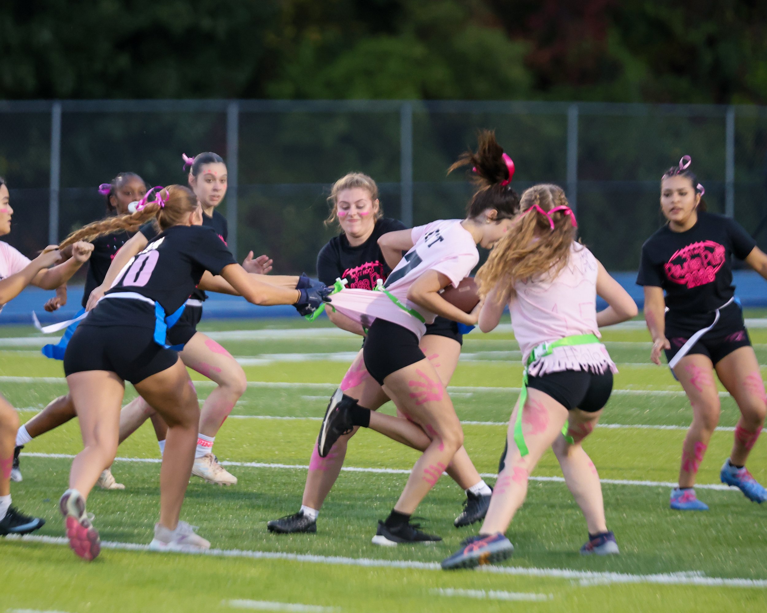 WM Senior grabs the Juniors flag