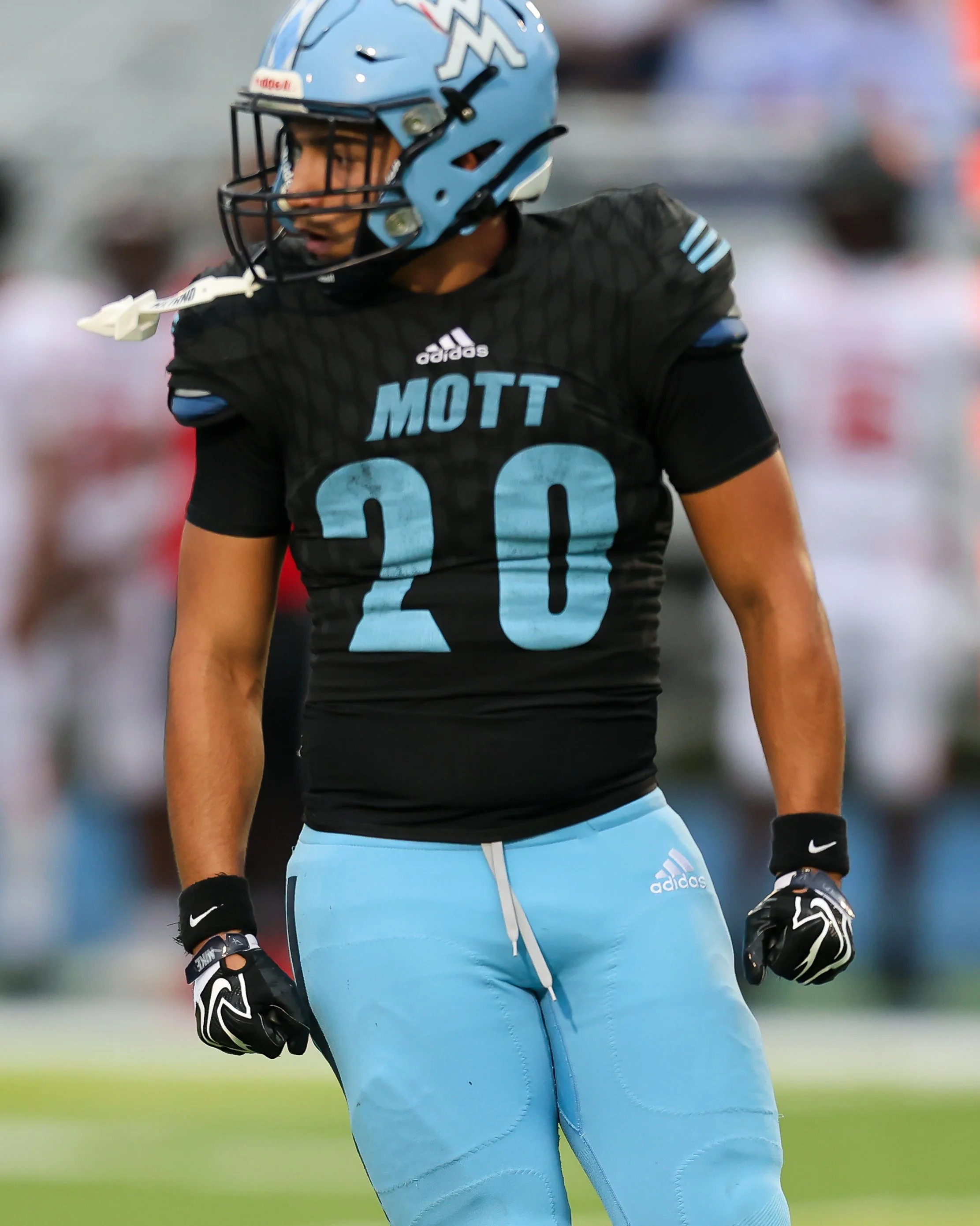 WK #20 celebrates sack