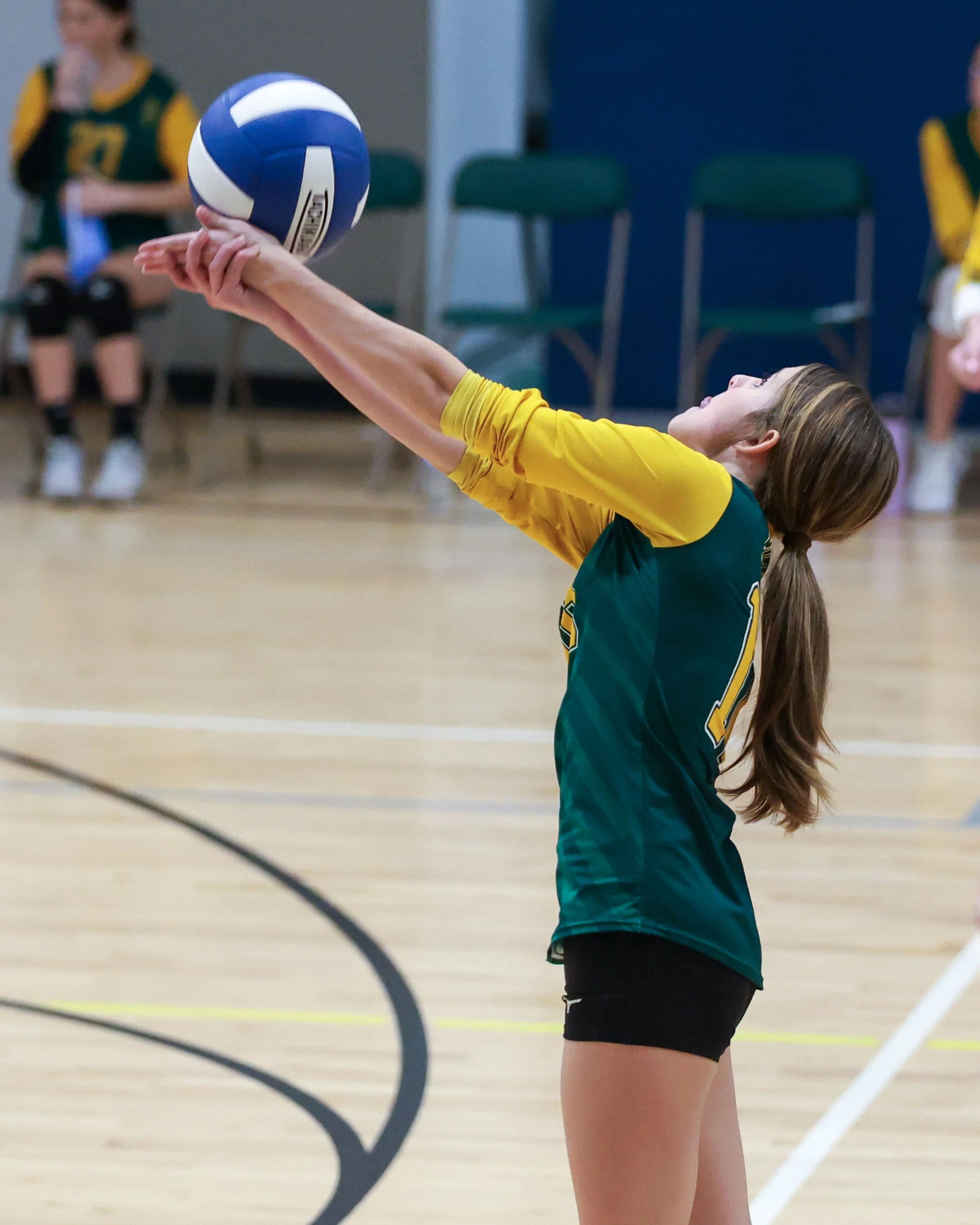 Pierce girl returns the ball