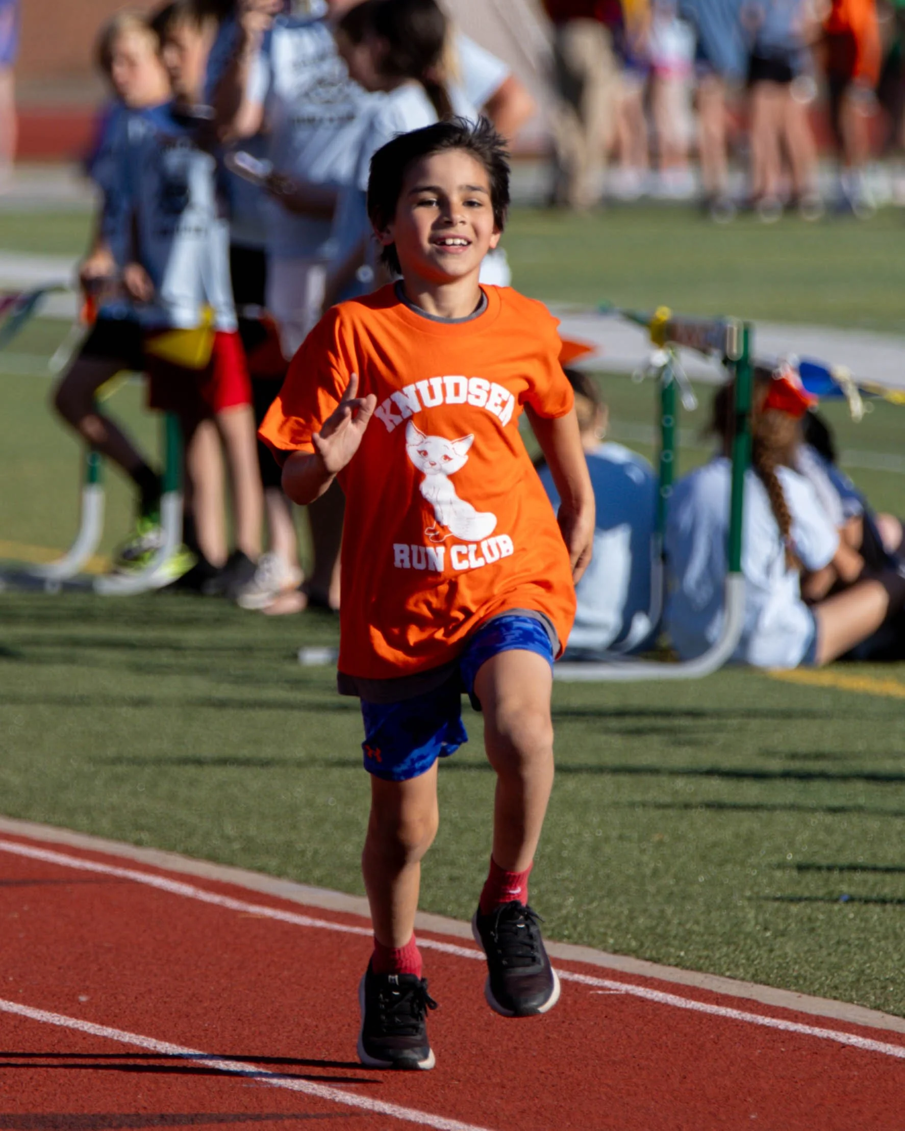 Knudsen boy finish the race